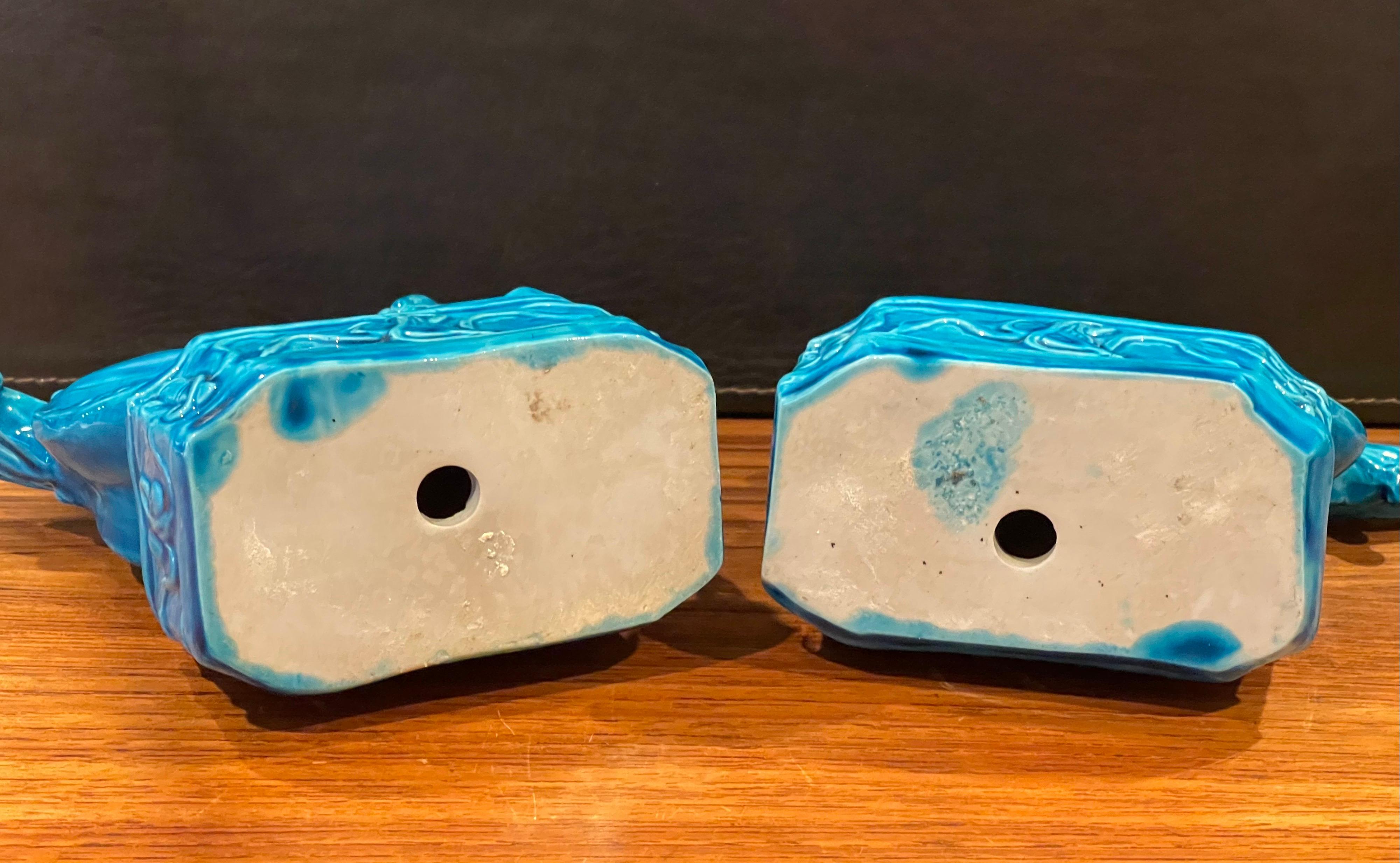 Pair of Mid-Century Aqua Ceramic Foo Dogs / Bookends For Sale 4