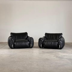 Pair of Mid-Century Armchairs by Giuseppe Munari for Poltrona Munari, 1970s