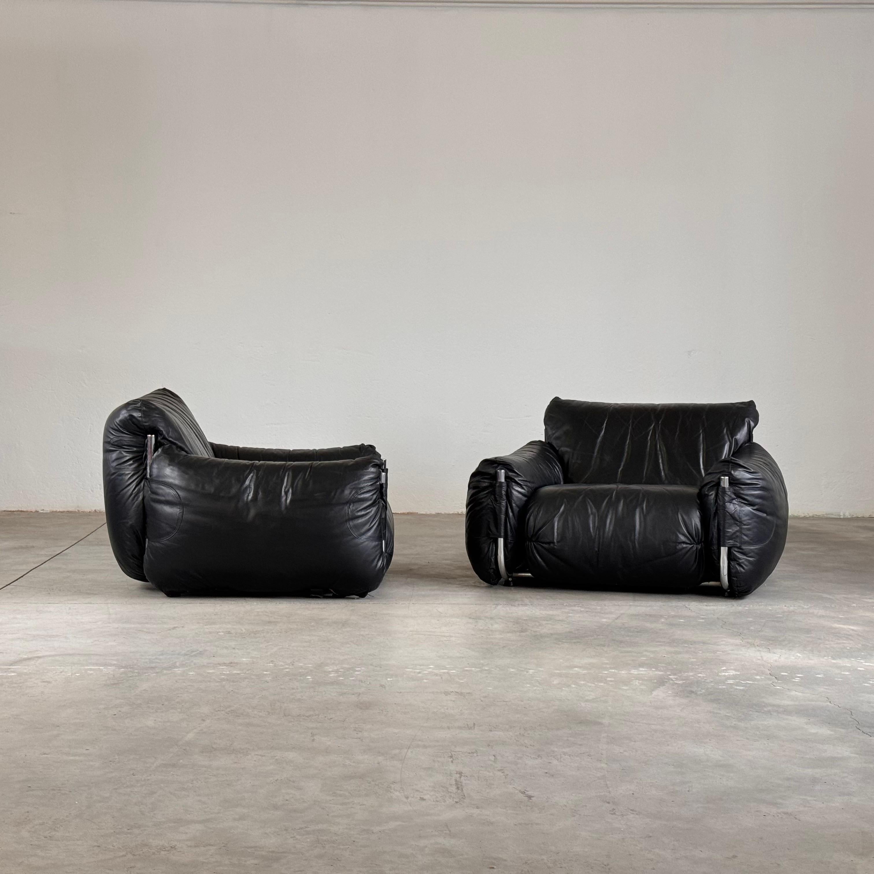 Mid-Century moderno Coppia di poltrone di metà secolo di Giuseppe Munari per Poltrona Munari, anni '70 in vendita