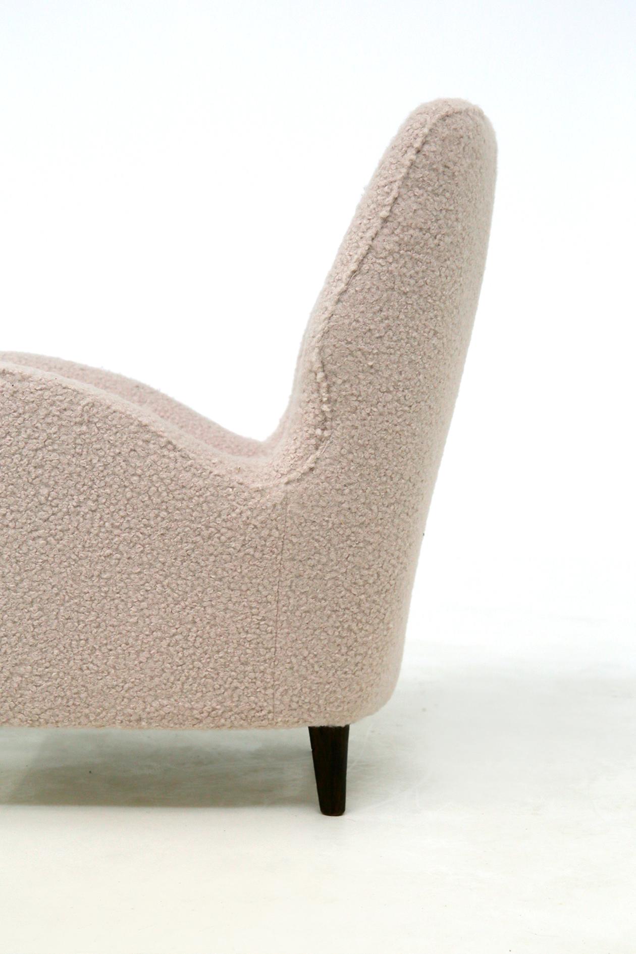 Pair of Midcentury Armchairs by Isa Bergamo in White Boucl�è Fabric, 1950s 1