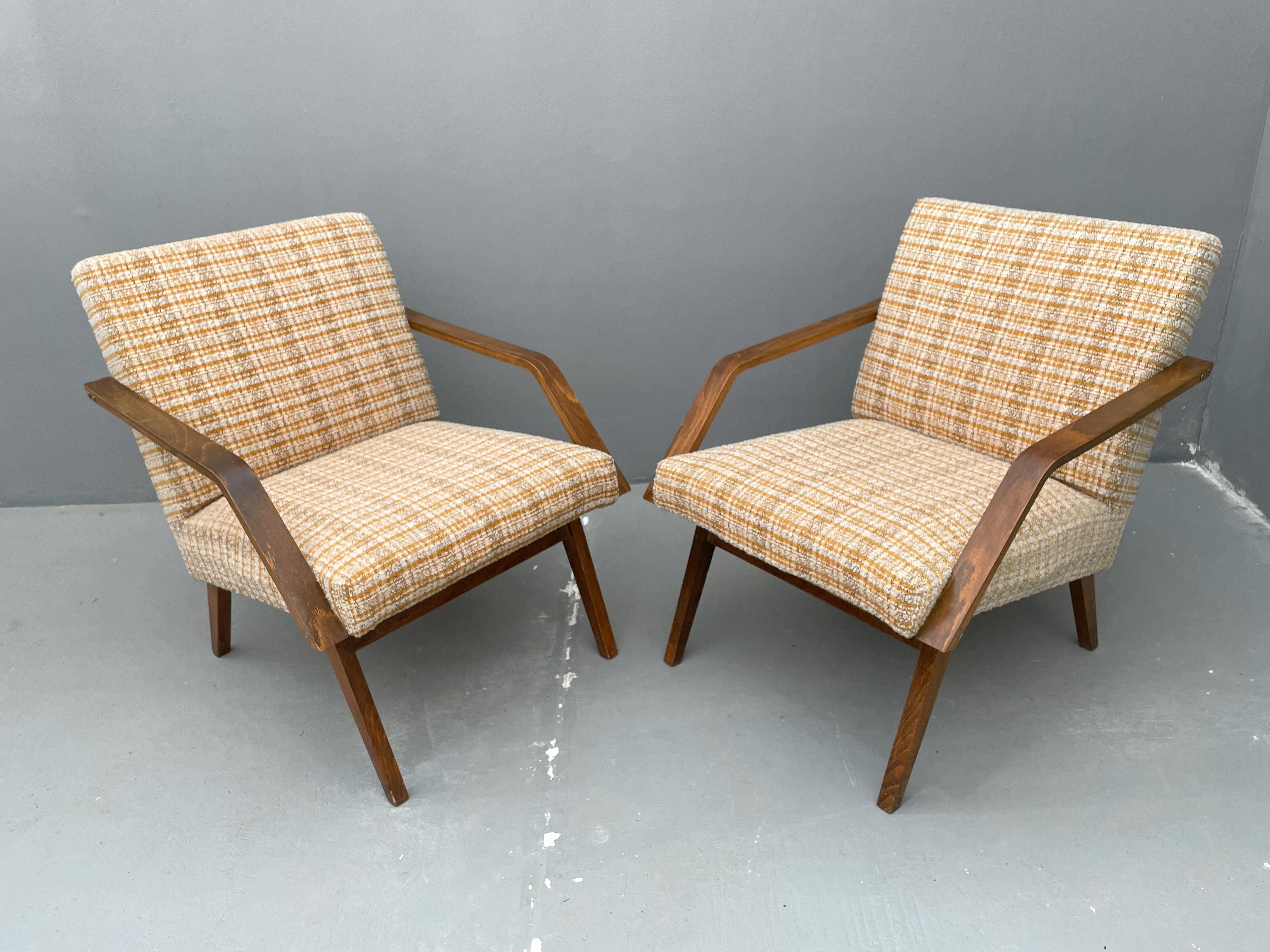 Paar Sessel aus der Mitte des Jahrhunderts von MIER Topoľčany, 1970er Jahre (Art déco) im Angebot