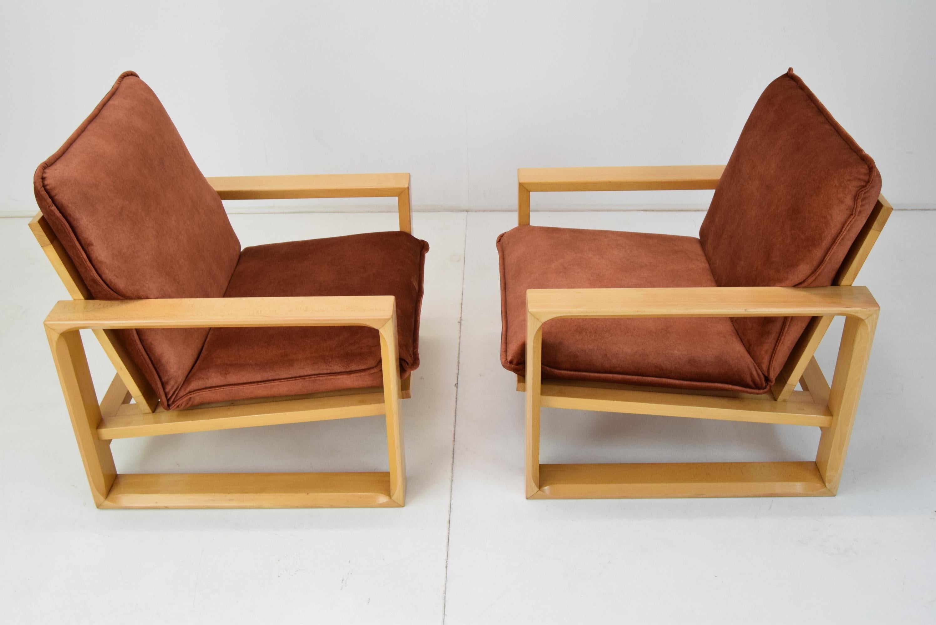 Pair of Mid-Century Armchairs by Miroslav Navratil, 1960´s In Good Condition In Praha, CZ