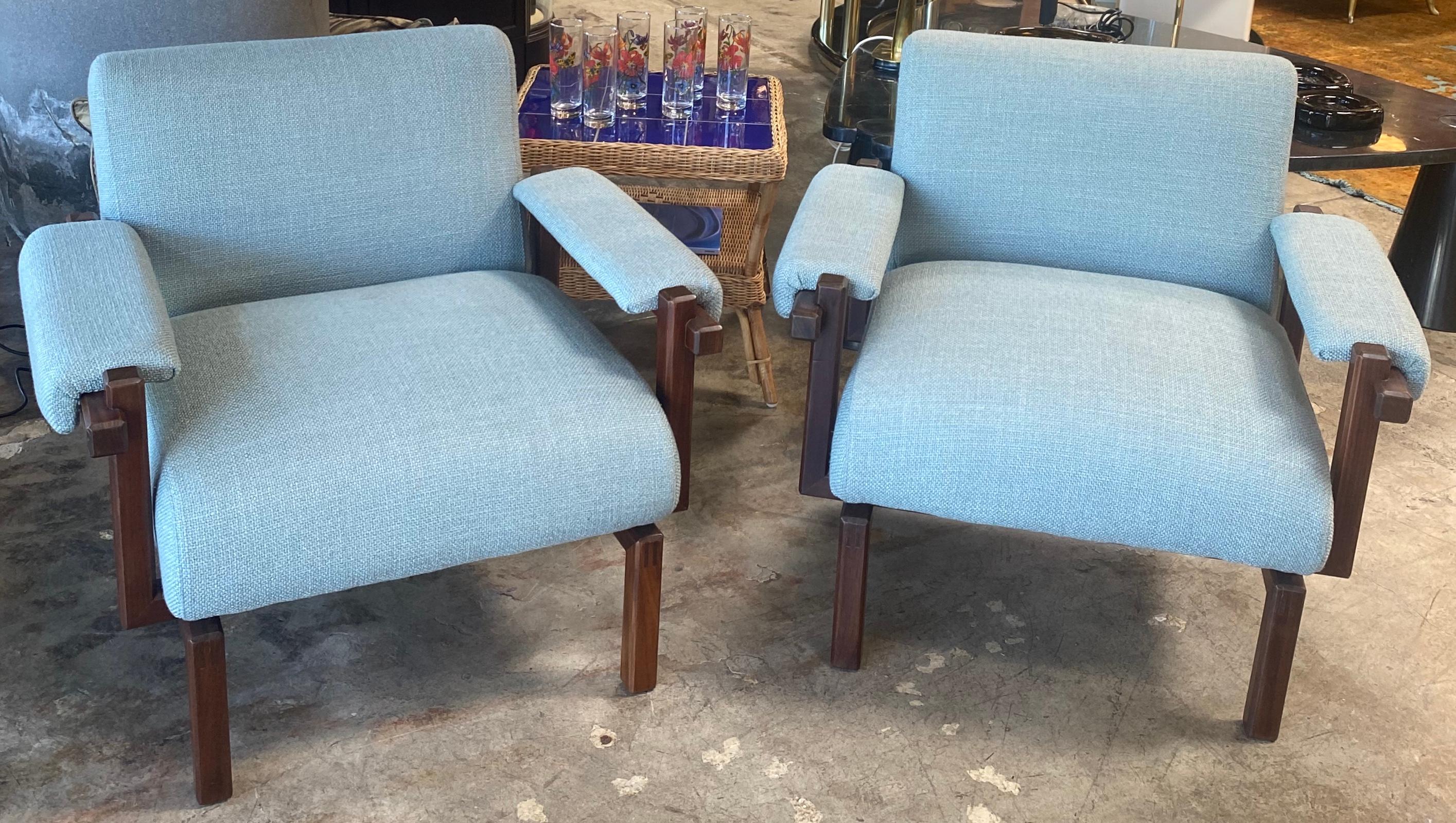 Mid-Century Modern Pair of Mid-Century Armchairs by Raffaella Crespi, Italy, 1960s For Sale