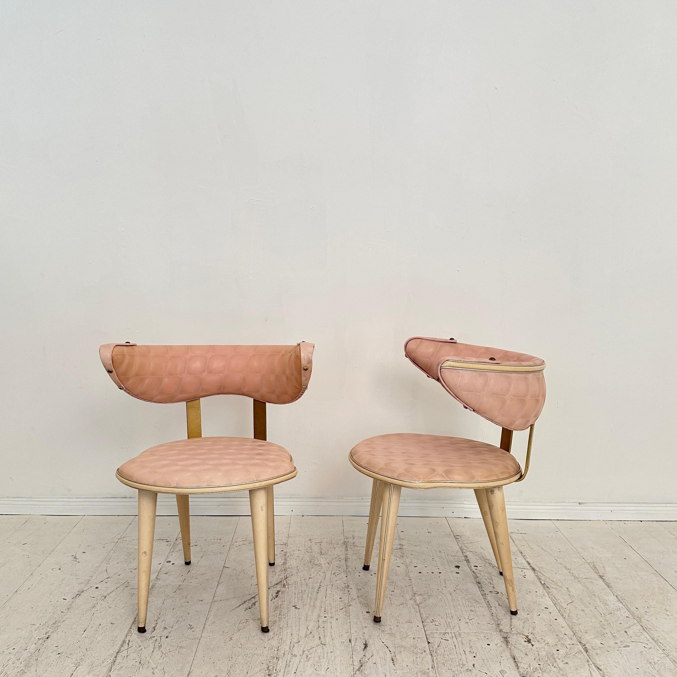 Mid-Century Modern Pair of Mid Century Armchairs by Umberto Mascagni, light pink and white, 1954 For Sale