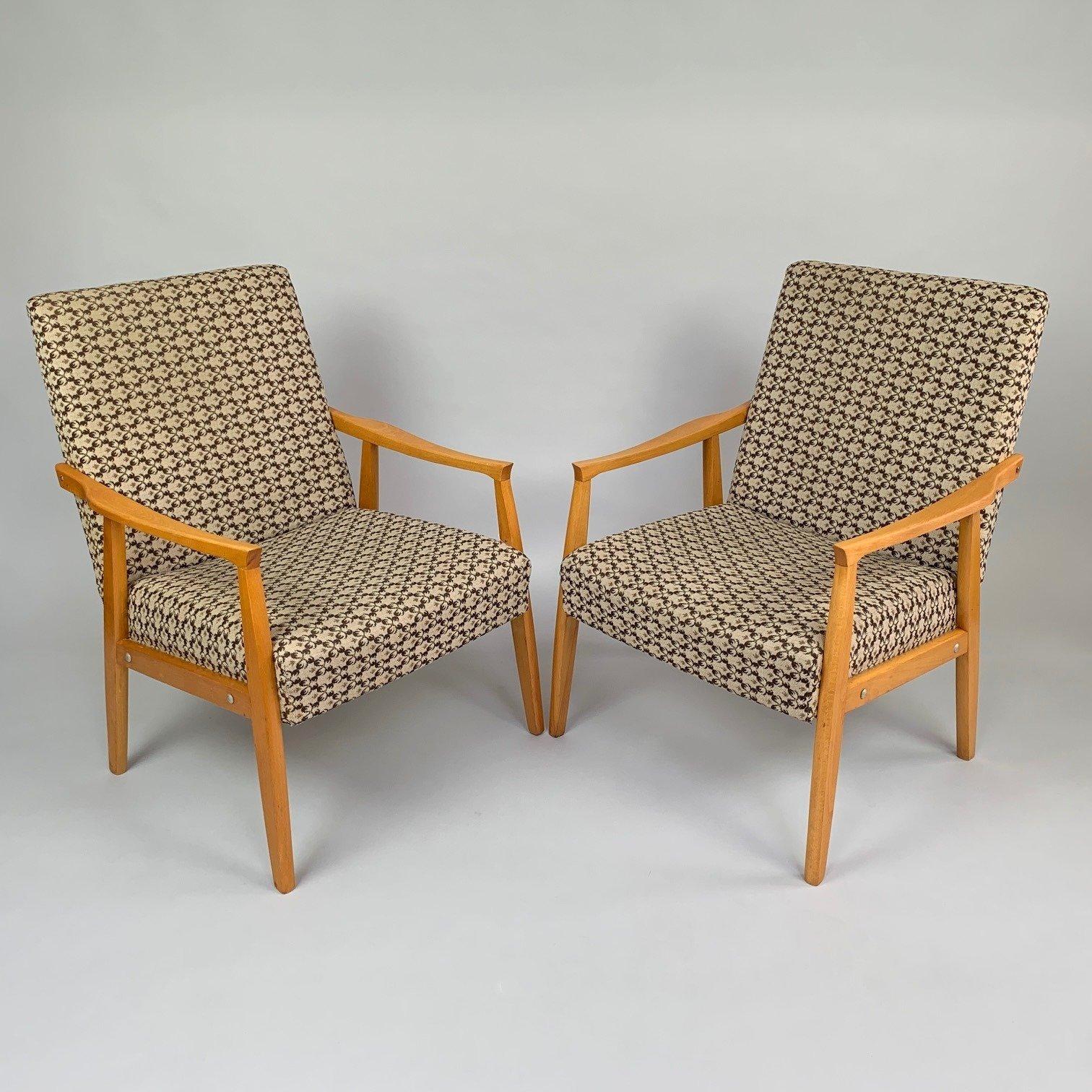 Set of two vintage armchairs. 
Made of wood and fabric. 
Good original condition.