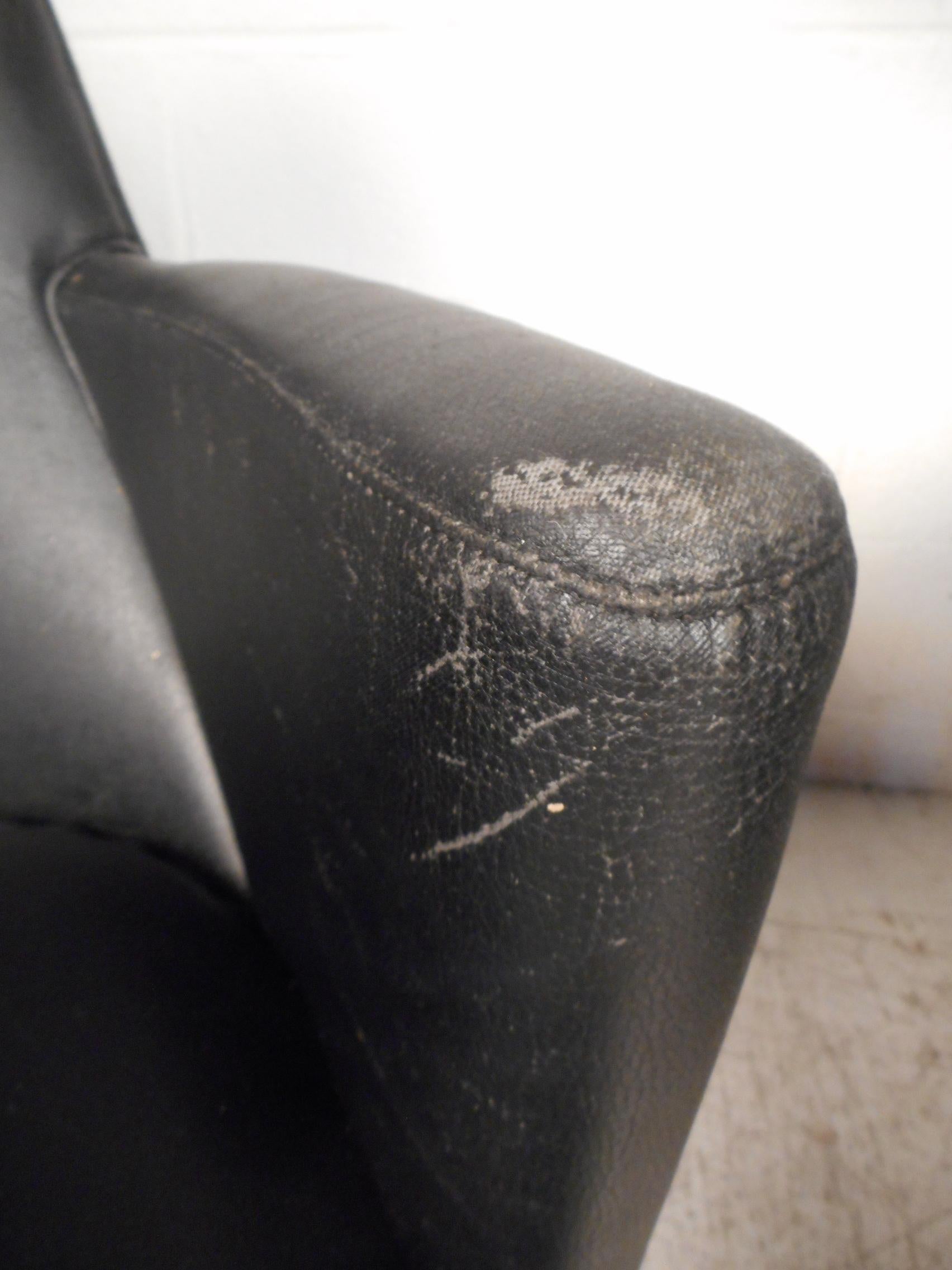 Pair of Midcentury Armchairs 4