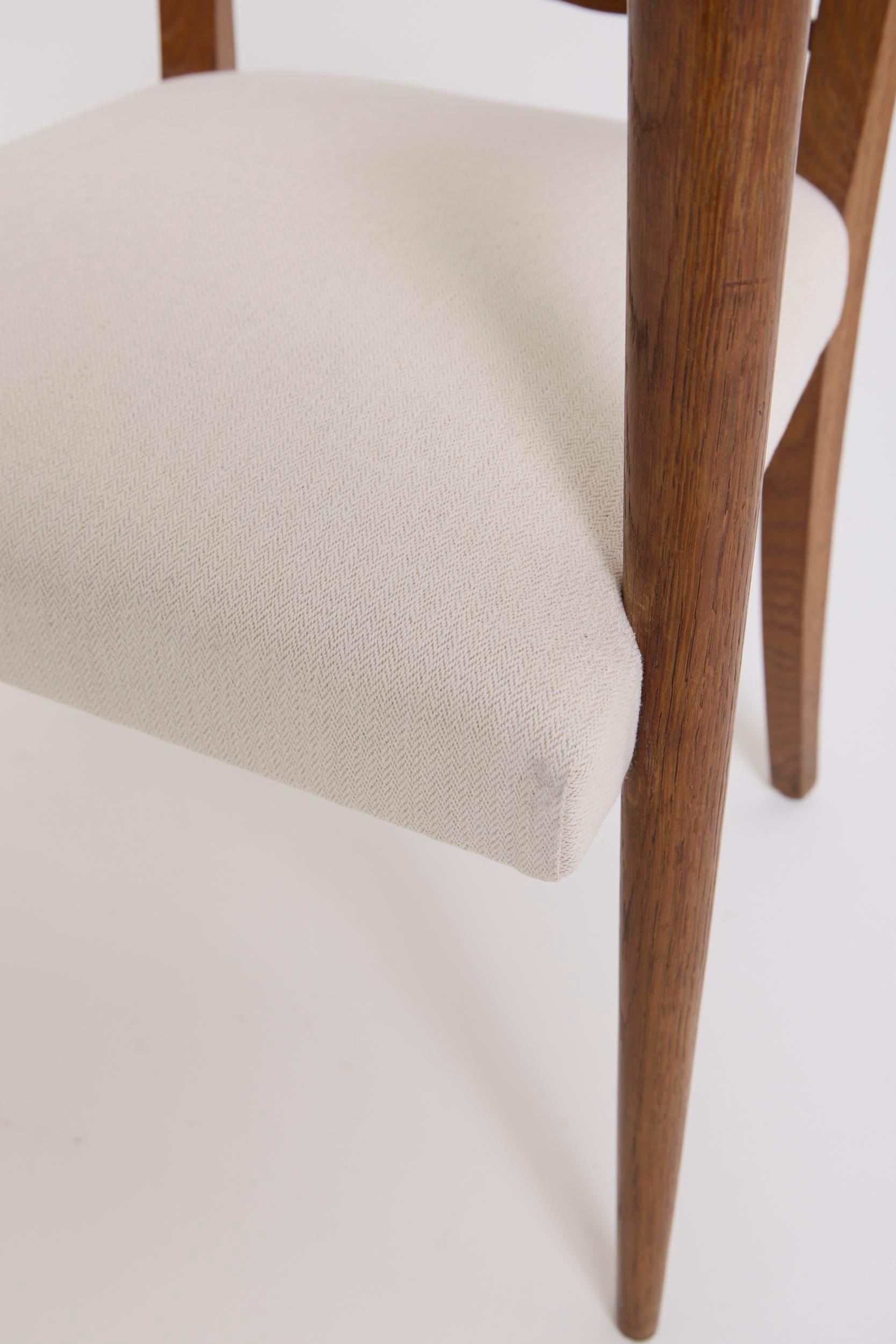 Coppia di poltrone di metà secolo in vendita 4