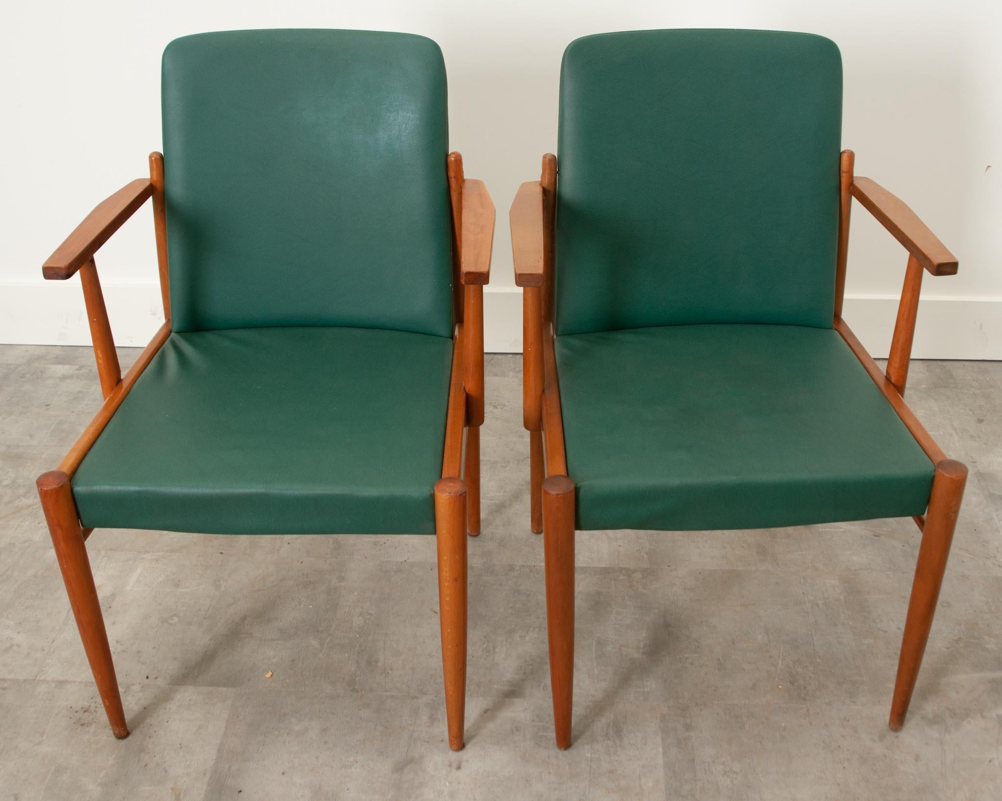 Pair of Mid Century Armchairs For Sale 3