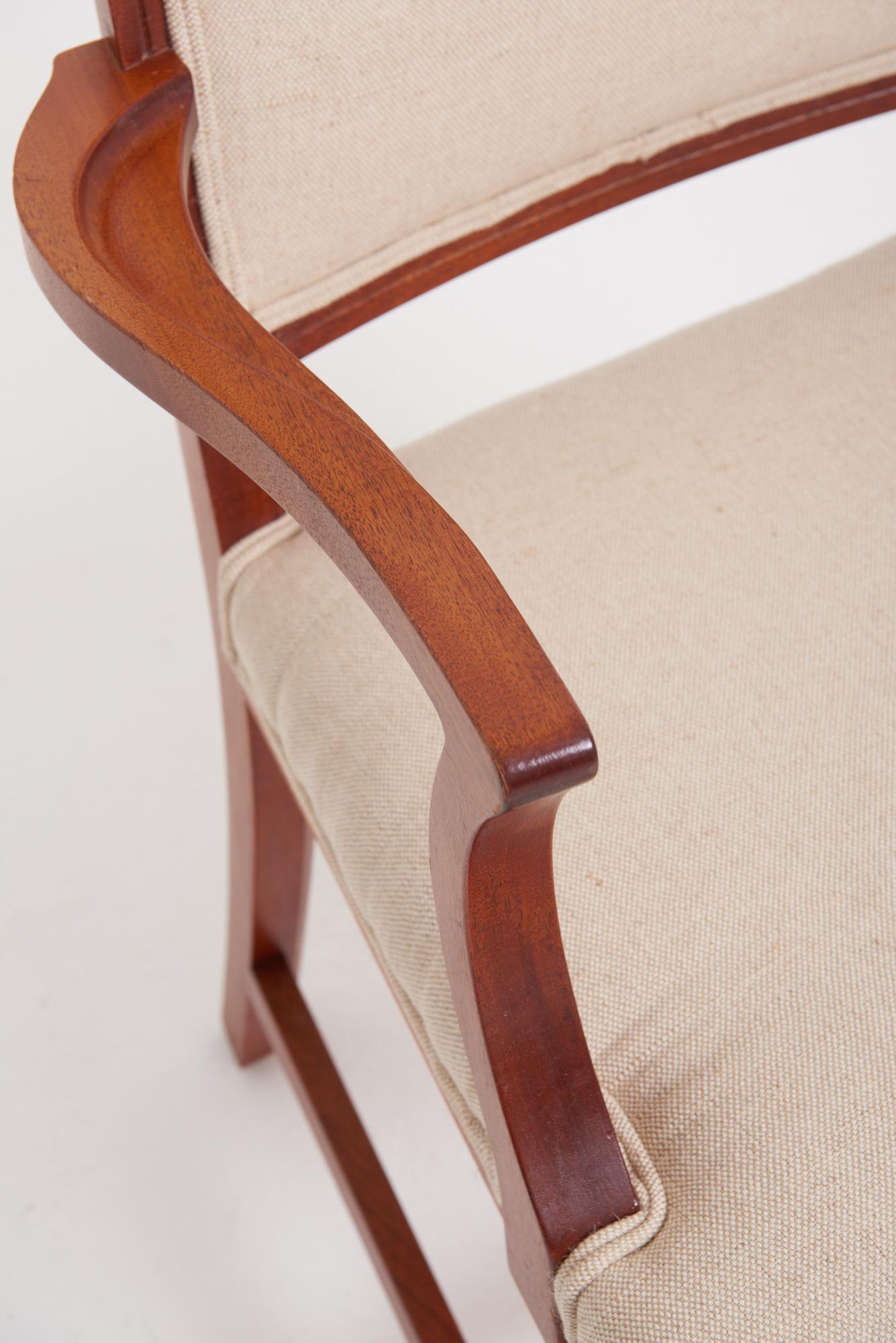 Paar Mid-Century Sessel im Zustand „Gut“ im Angebot in London, GB