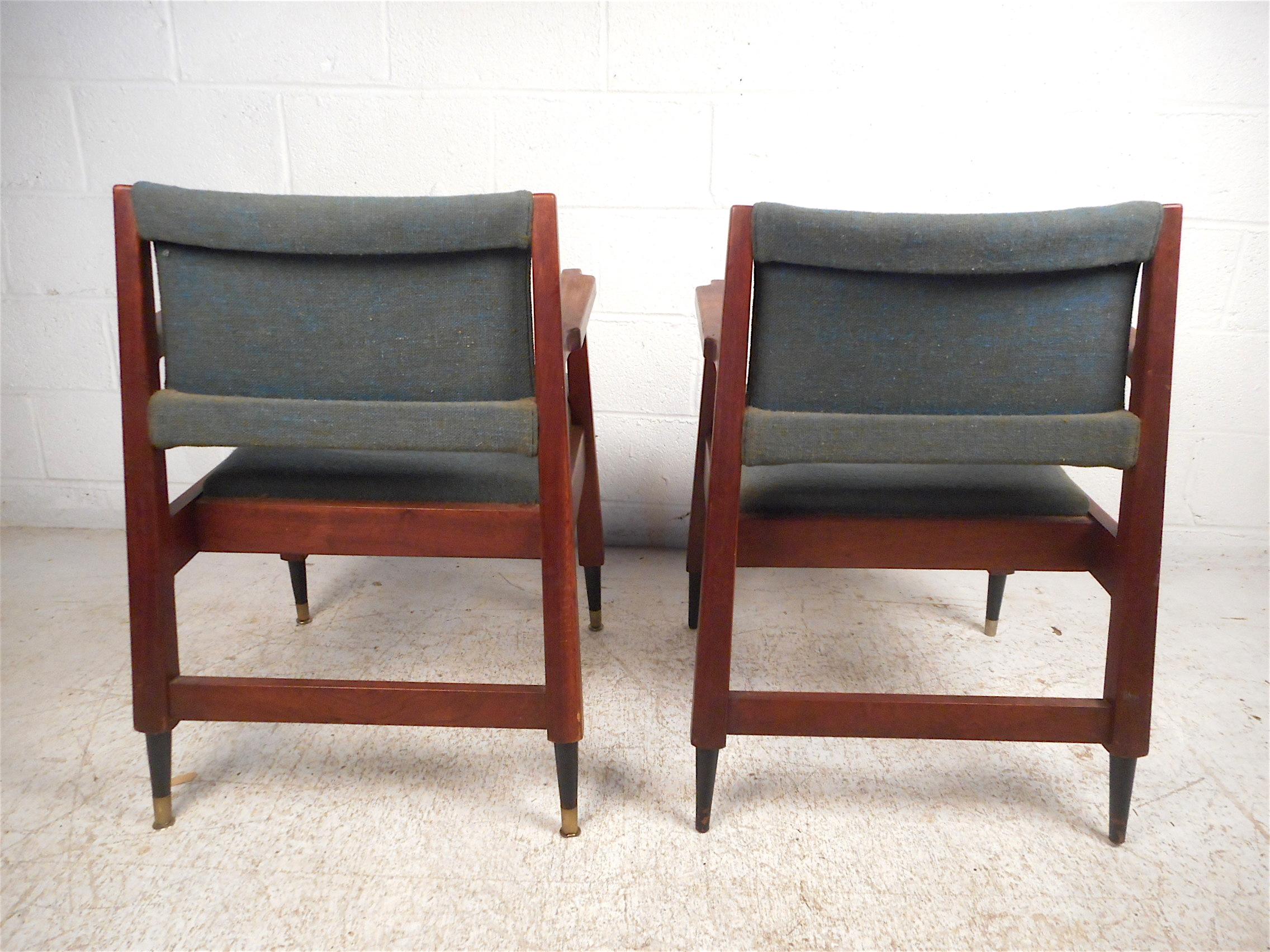 20th Century Pair of Midcentury Armchairs