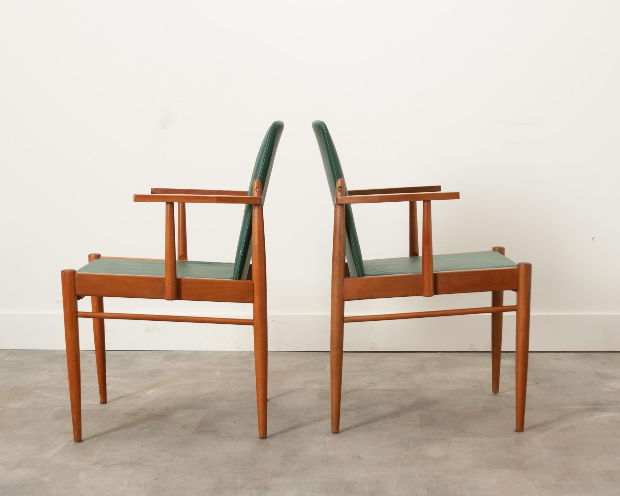 Pair of Mid Century Armchairs For Sale 1