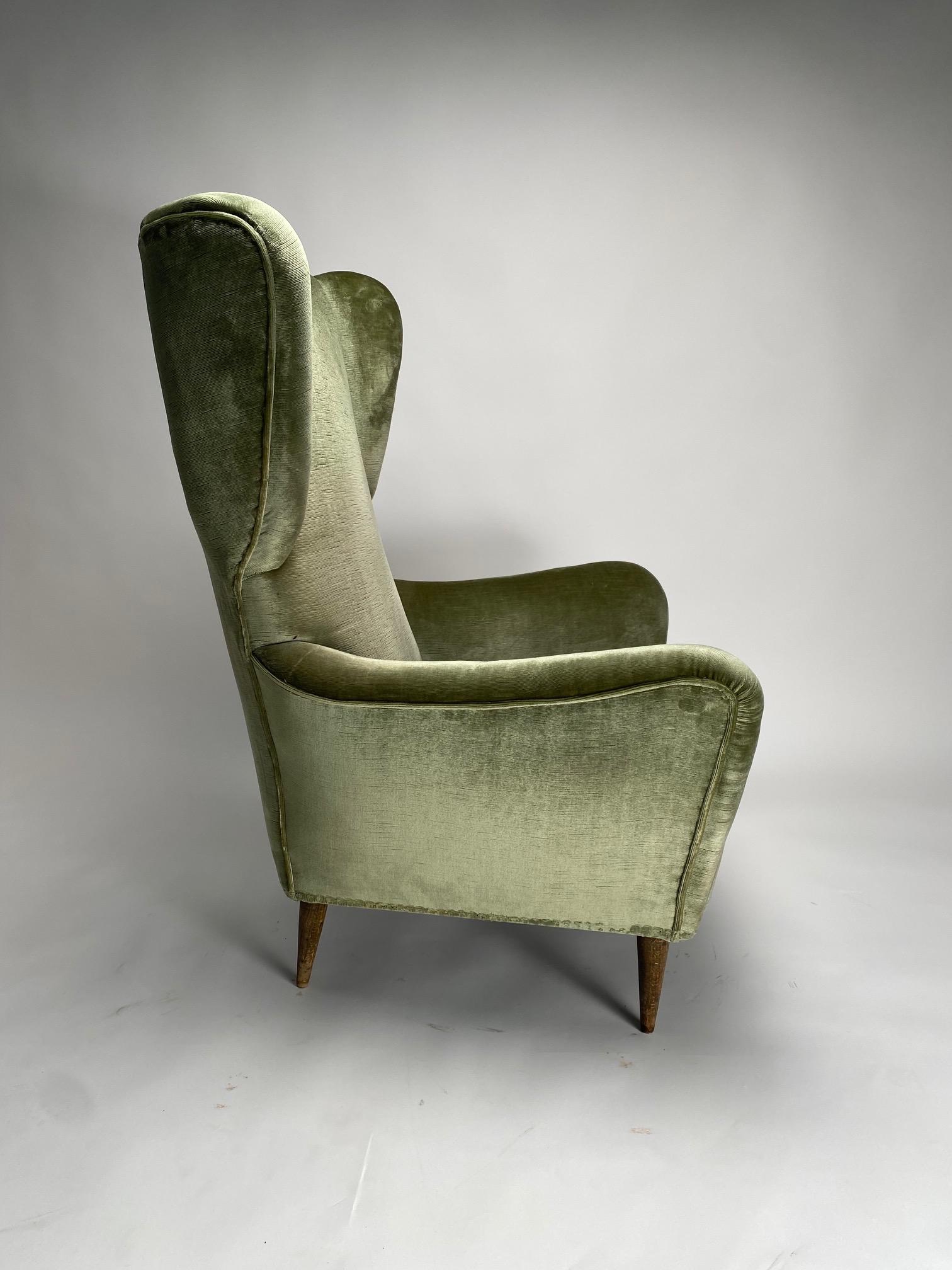 Mid-Century Modern Pair of Mid-Century Armchairs, Gio Ponti Style, Italy, 1950s For Sale