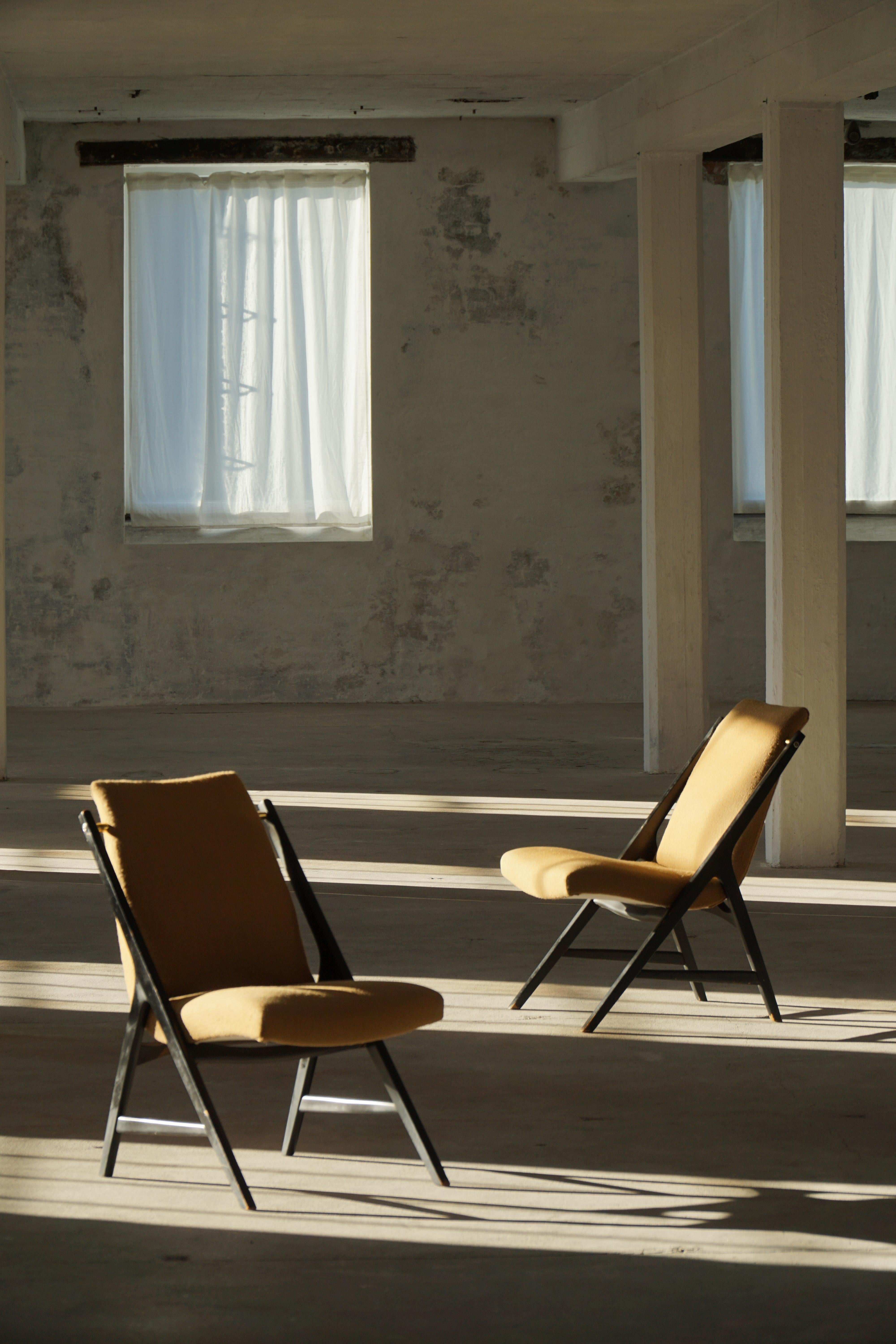 Paire de fauteuils en bouclé du milieu du siècle dernier, Suède, 1960 Bon état - En vente à Odense, DK