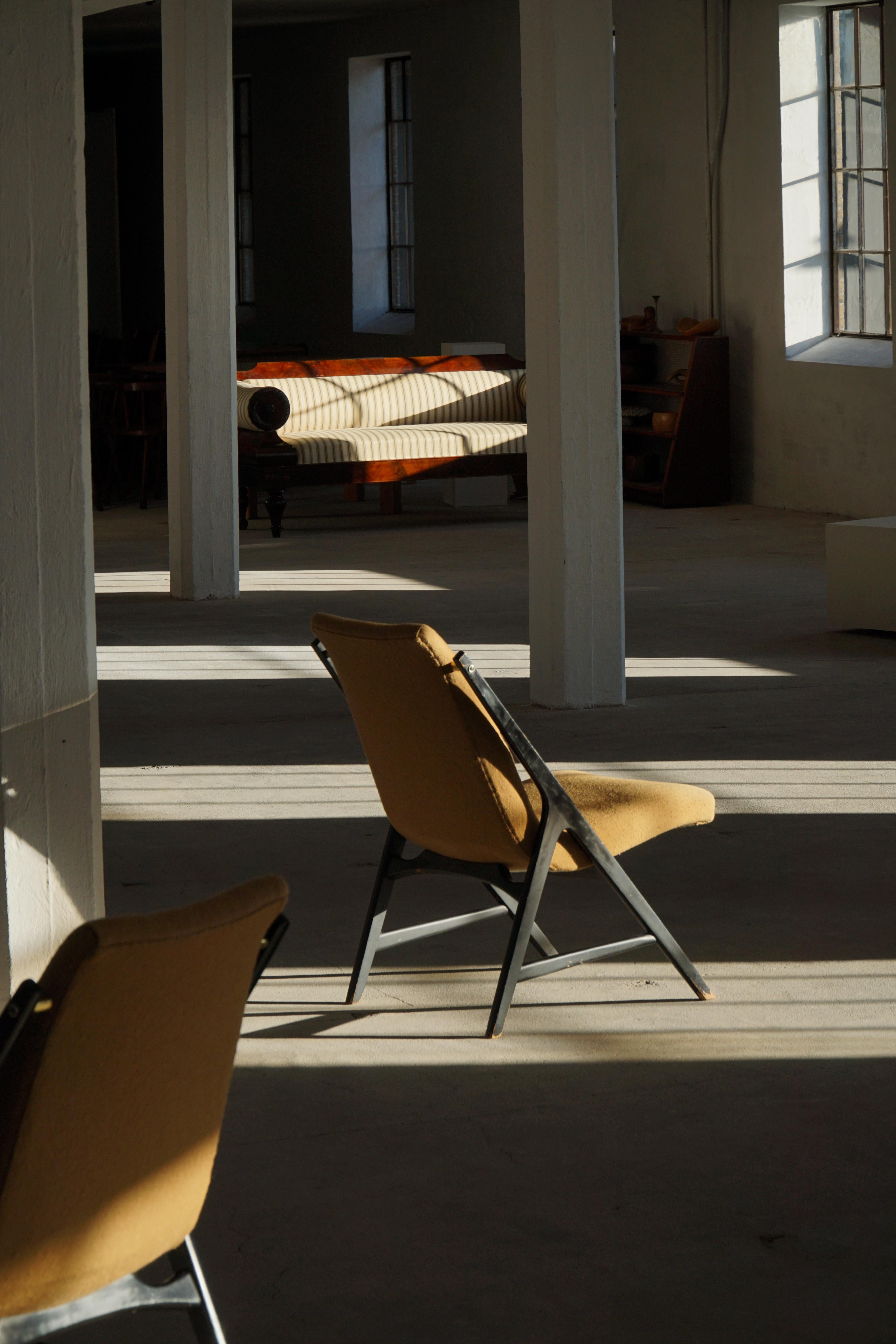 Paire de fauteuils en bouclé du milieu du siècle dernier, Suède, 1960 en vente 2