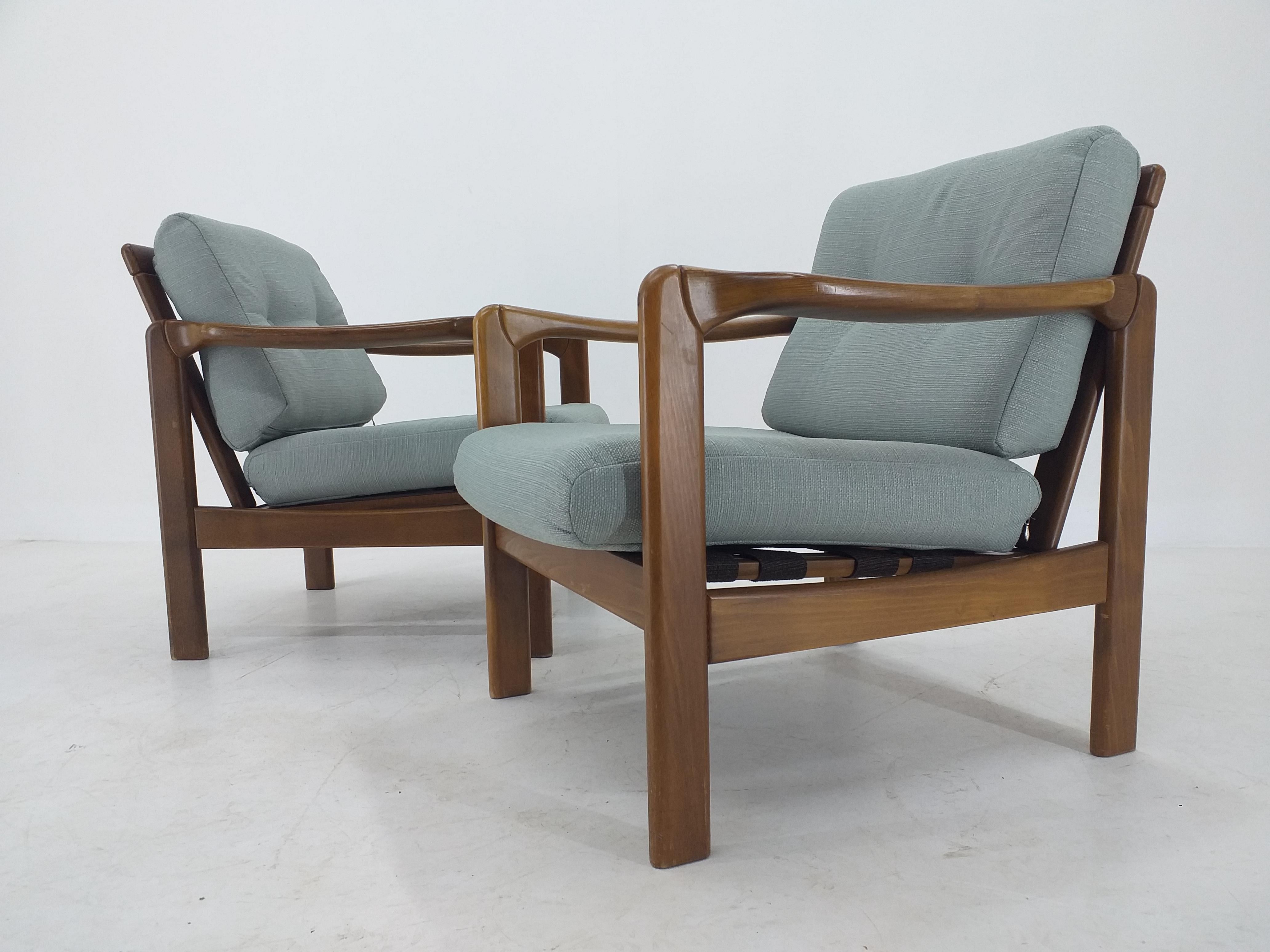 Ein Paar Sessel aus der Mitte des Jahrhunderts Knoll Antimott, Deutschland, 1960er Jahre (Stoff) im Angebot