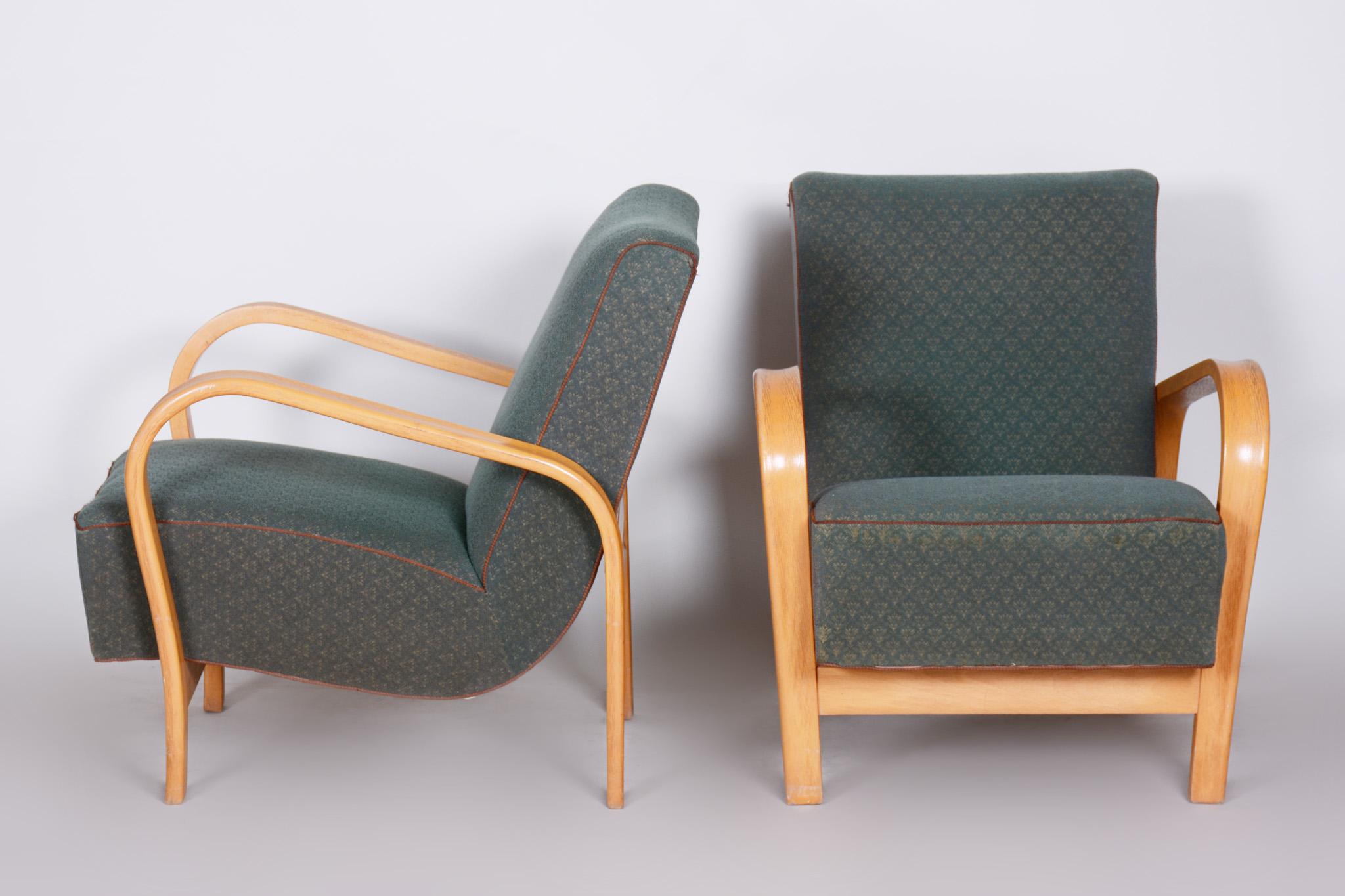 Pair of Mid Century Armchairs Made in Czechia 1930s, Collaboration with Halabala For Sale 1