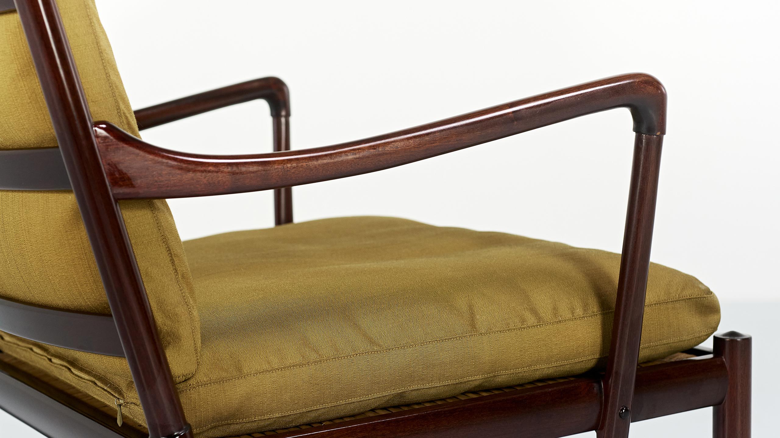 Ein Paar Sessel aus der Mitte des Jahrhunderts, Modell PJ149 von Ole Wanscher für Poul Jeppesen im Angebot 7