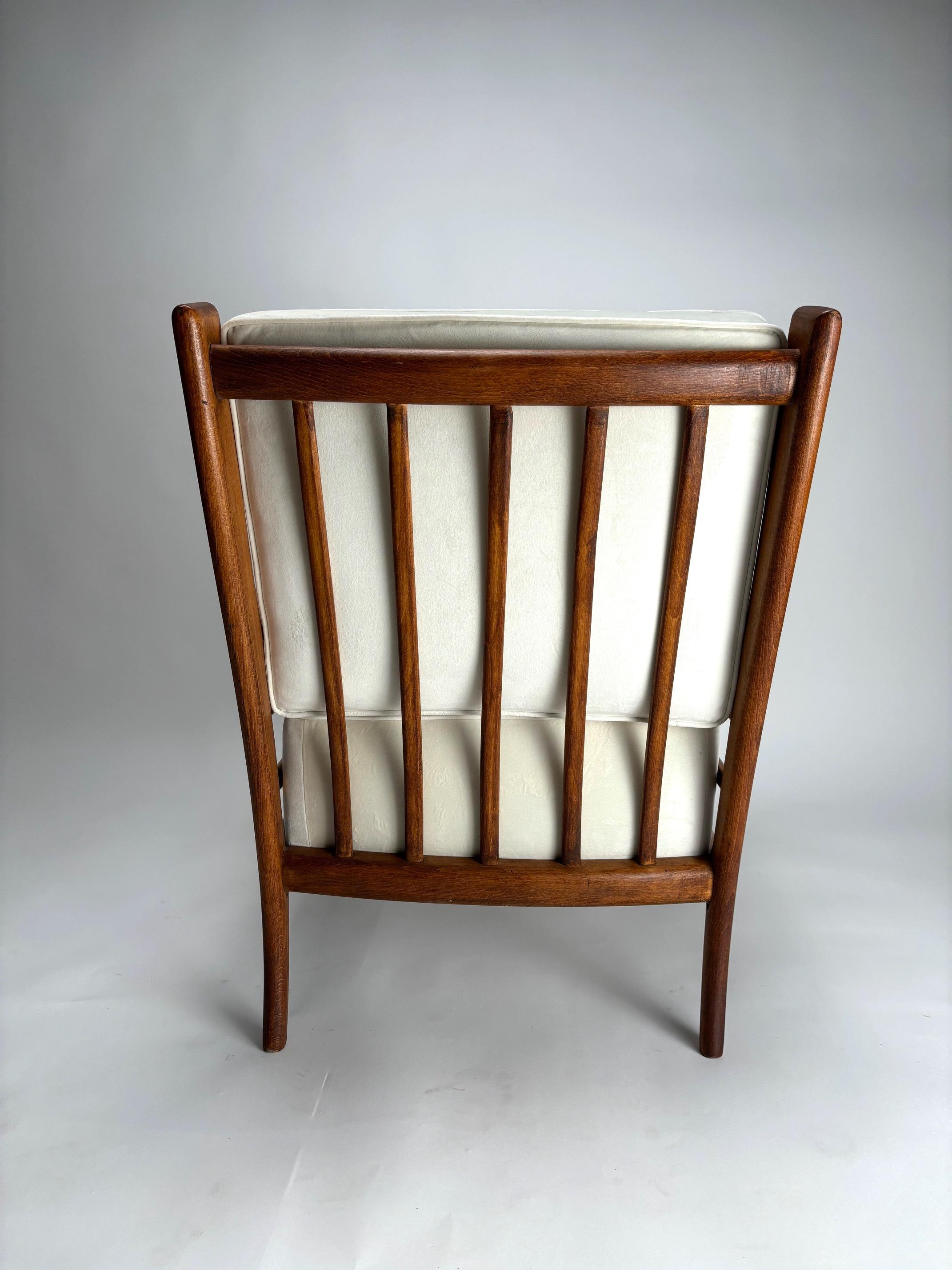 Paire de fauteuils du milieu du siècle, style Paolo Buffa, Italie années 1950 en vente 4