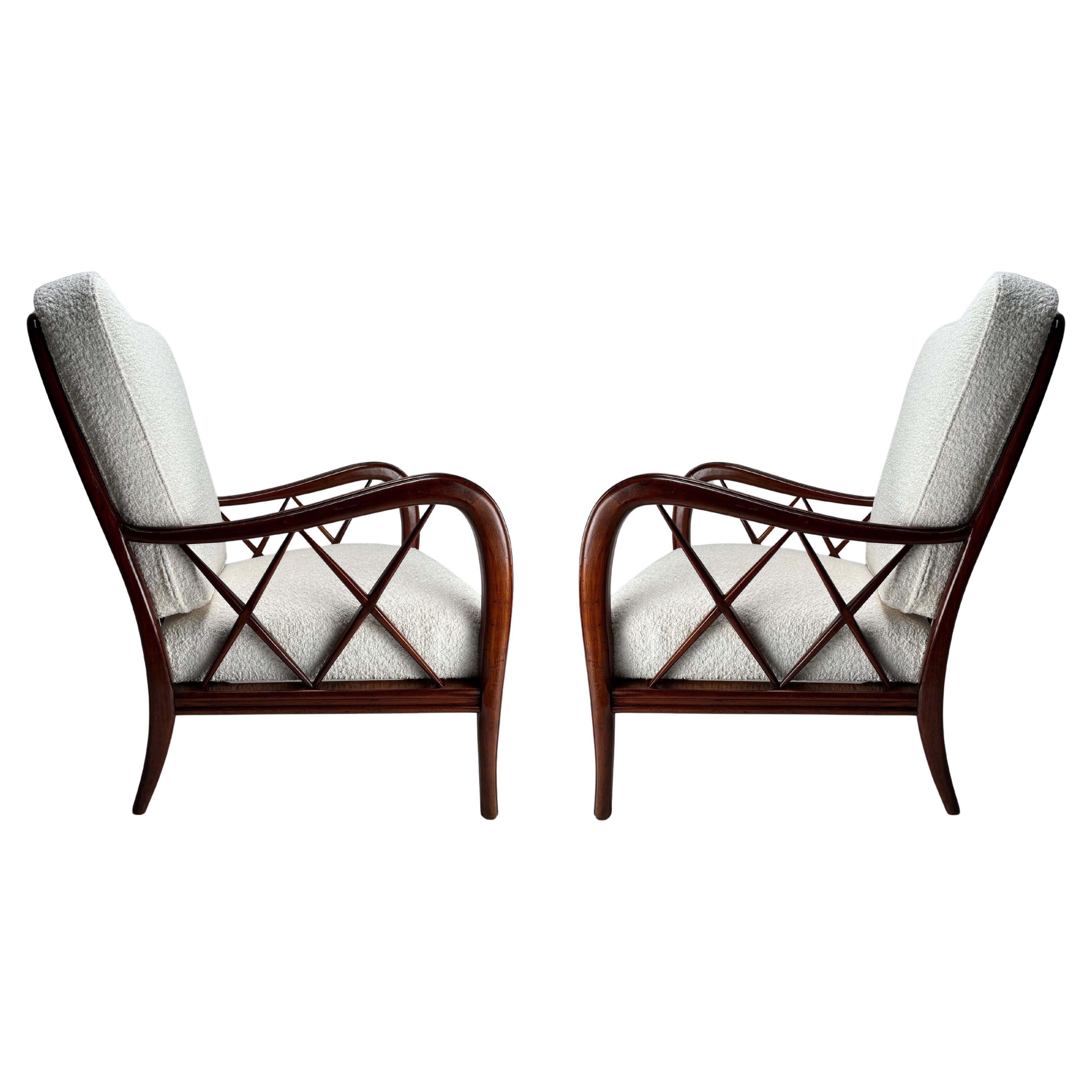 Paire de fauteuils du milieu du siècle style Paolo Buffa, Italie années 1950