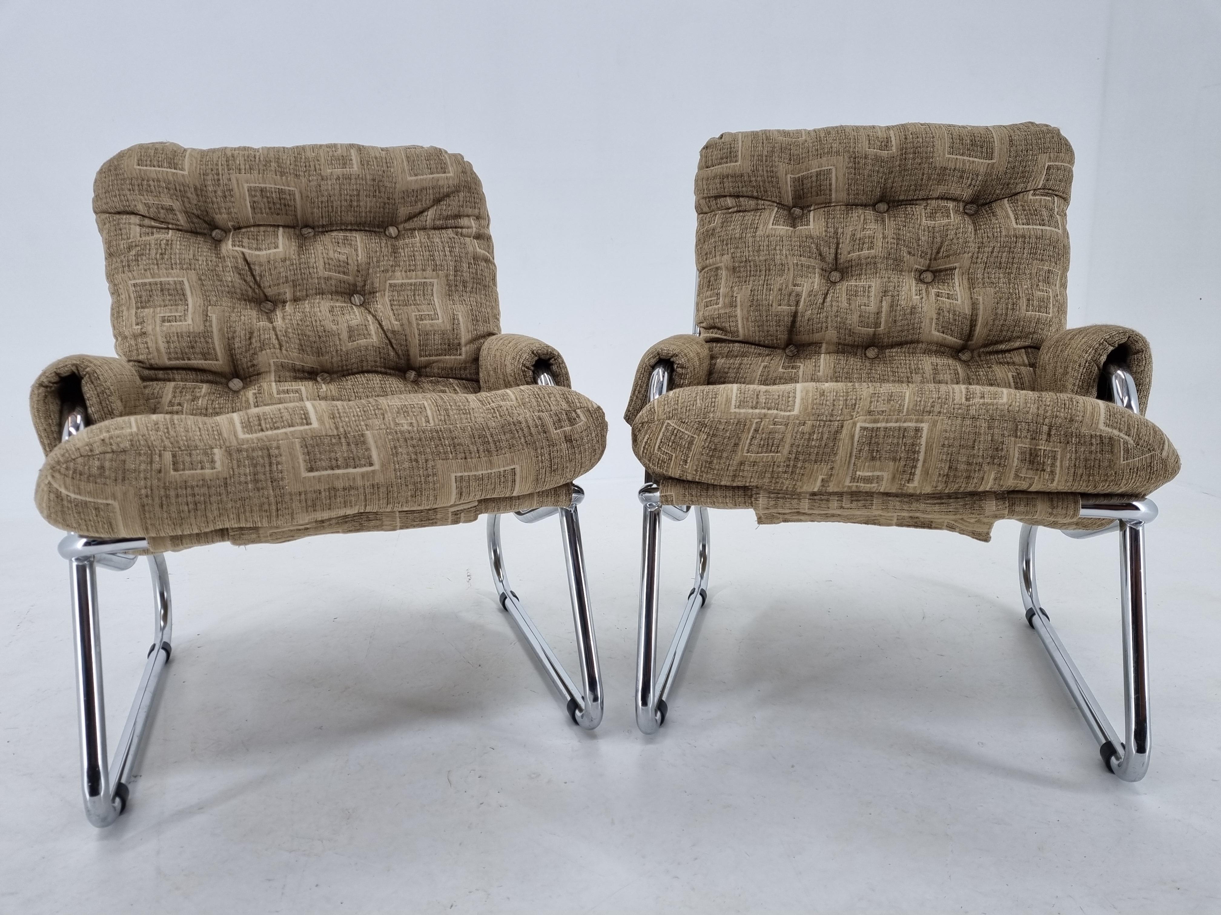 Pair of Mid-Century Armchairs, Peter Hoyte, 1970s 5