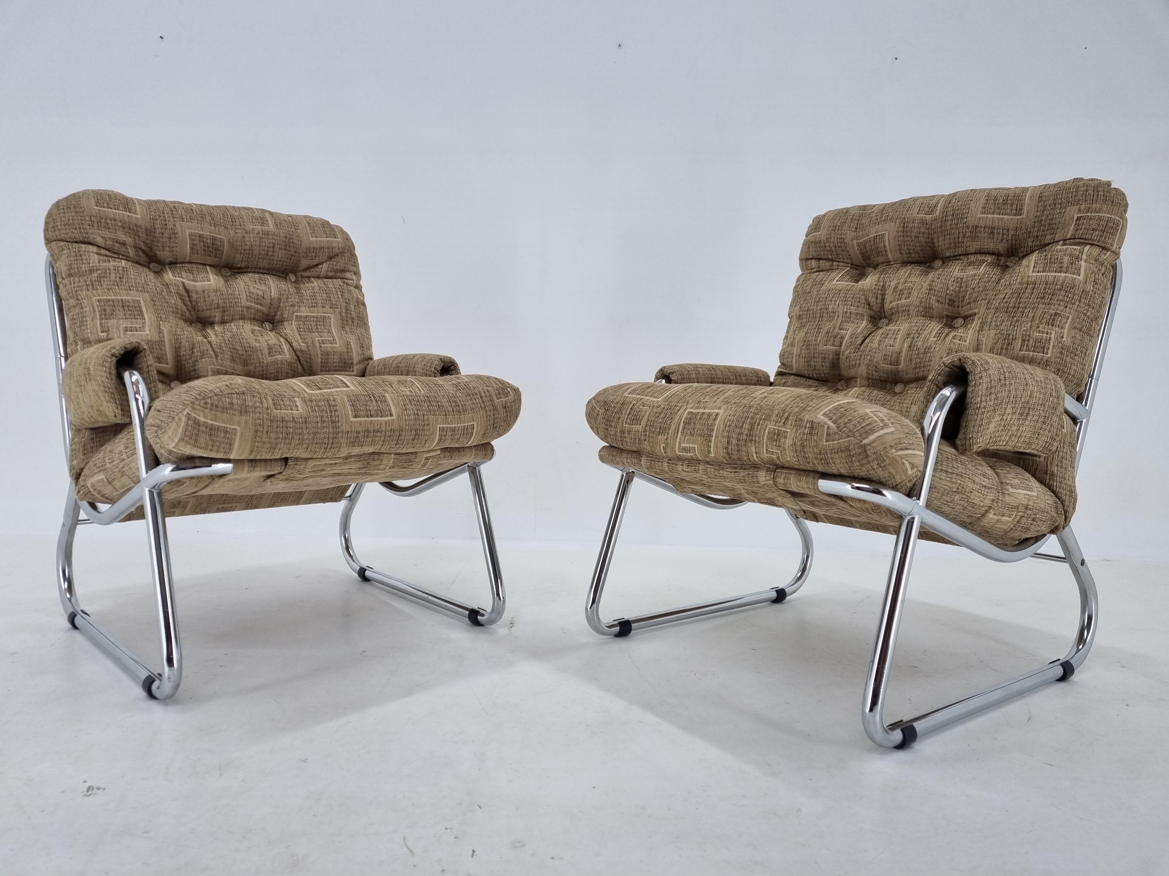 Pair of Mid-Century Armchairs, Peter Hoyte, 1970s In Good Condition In Praha, CZ