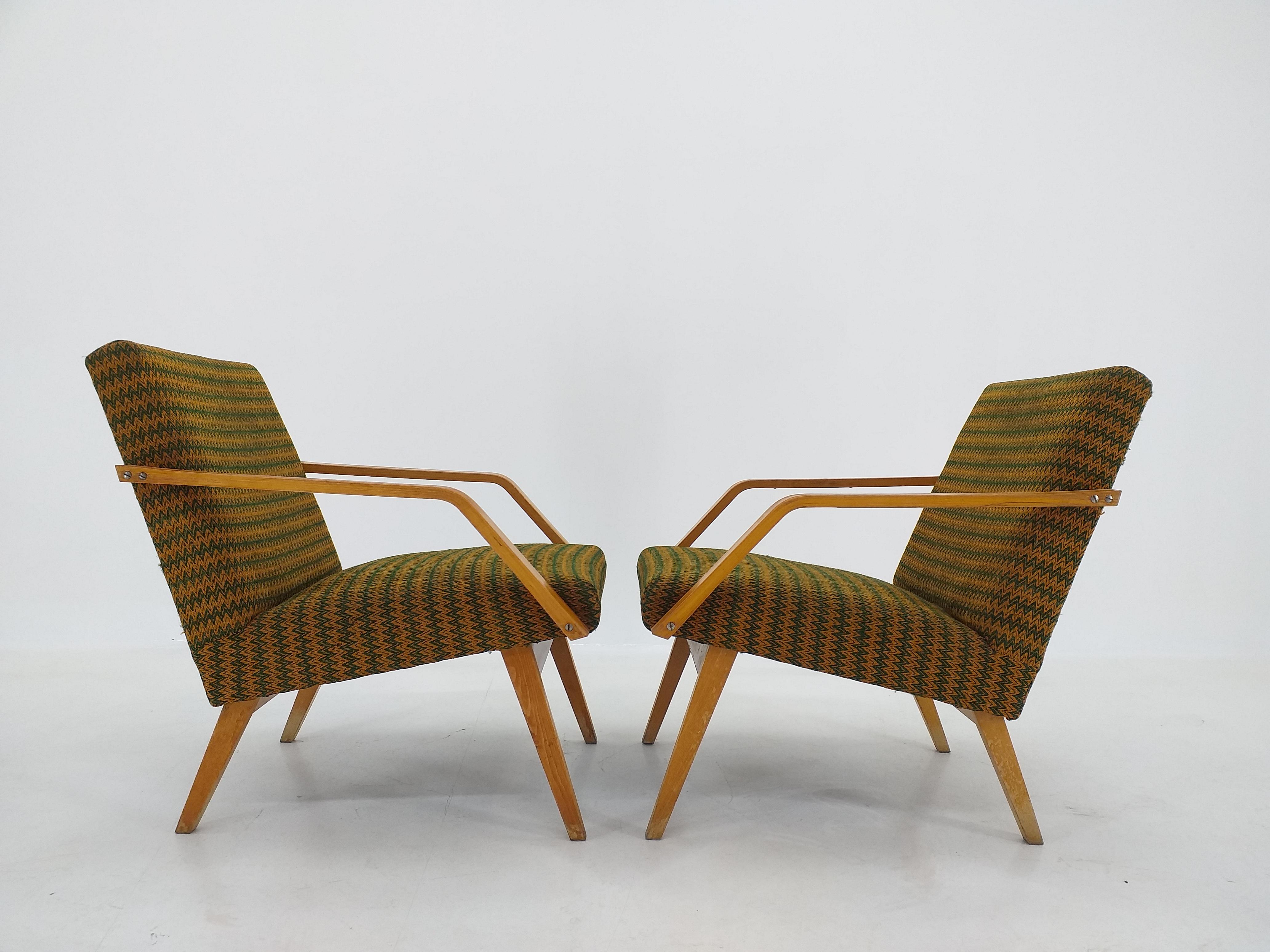Mid-Century Modern Pair of Mid Century Armchairs TON, 1970s For Sale