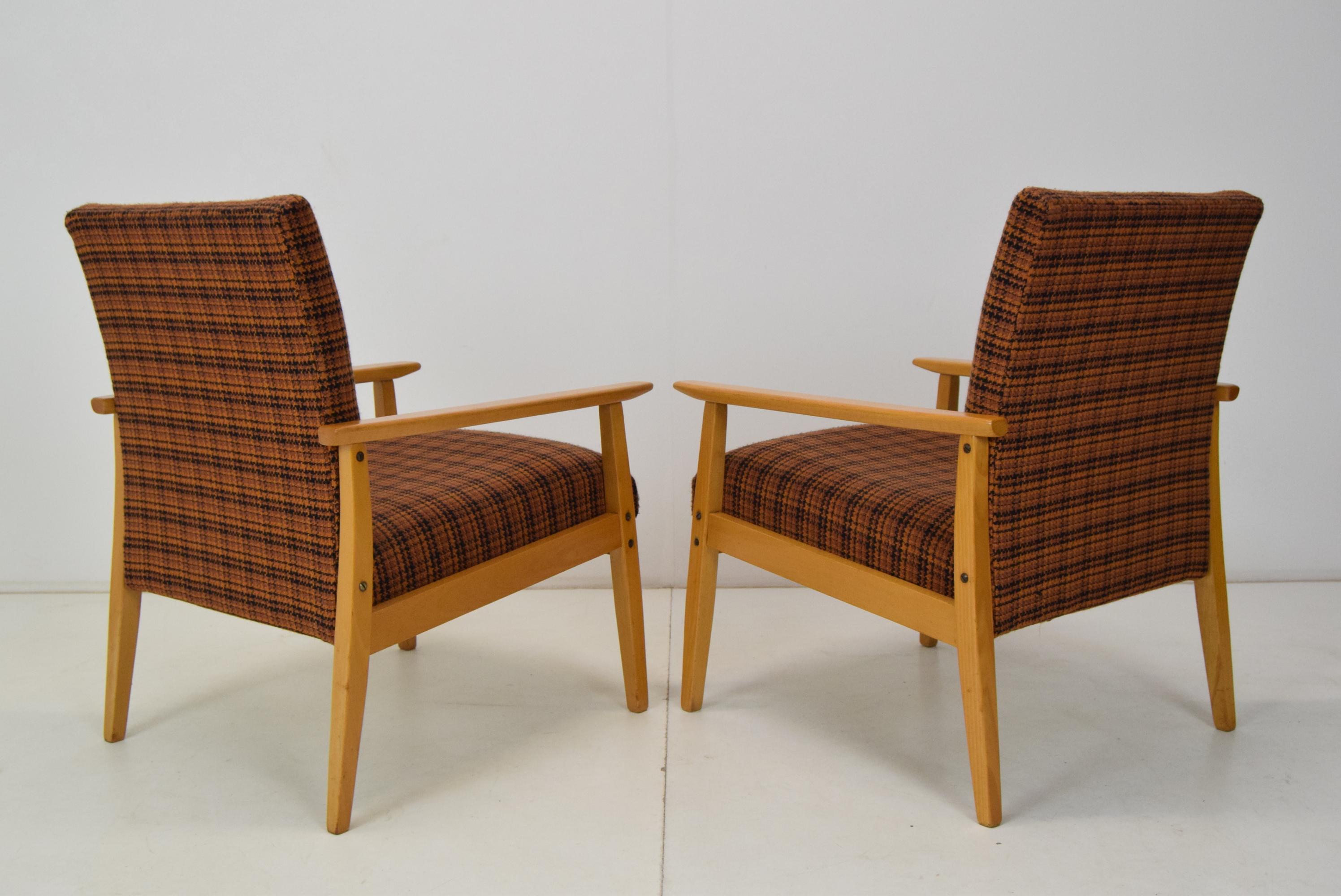 Late 20th Century Pair of Mid-Century Armchairs/Ton, 1975 For Sale
