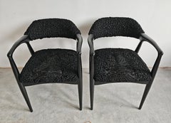 Coppia di poltrone di metà secolo rivestite in pelliccia di astrakan, Jugoslavia, anni '60