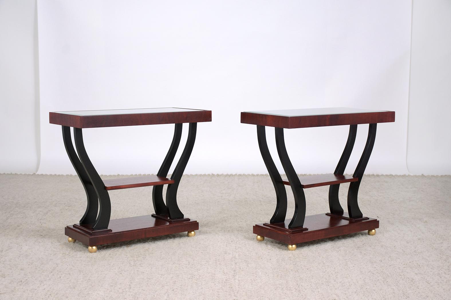 Mid-20th Century Pair of Mid-Century Modern Side Tables For Sale