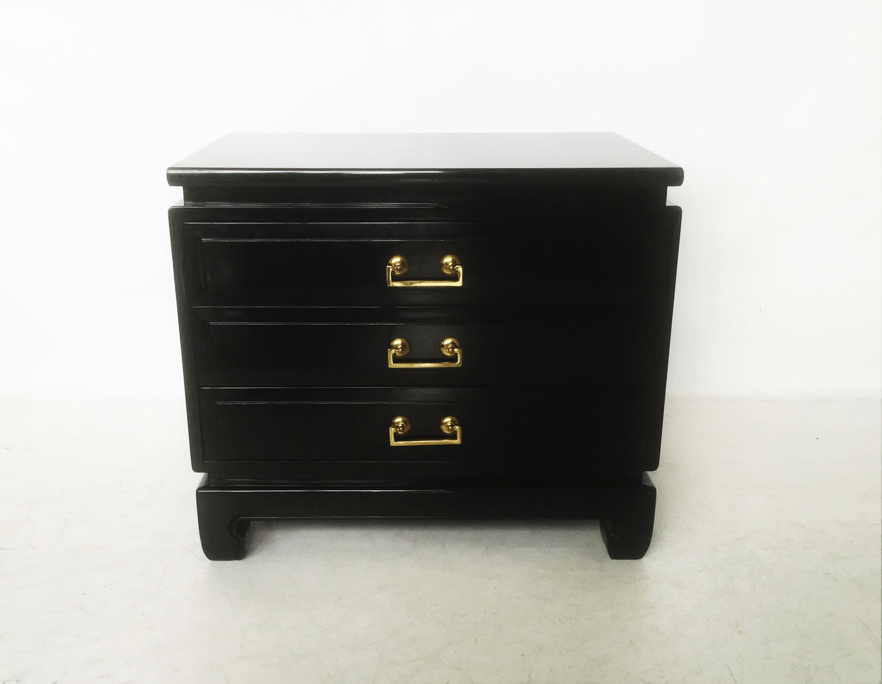 Pair of Midcentury Asian Style Lacquered Three-Drawer Chests In Good Condition In Dallas, TX