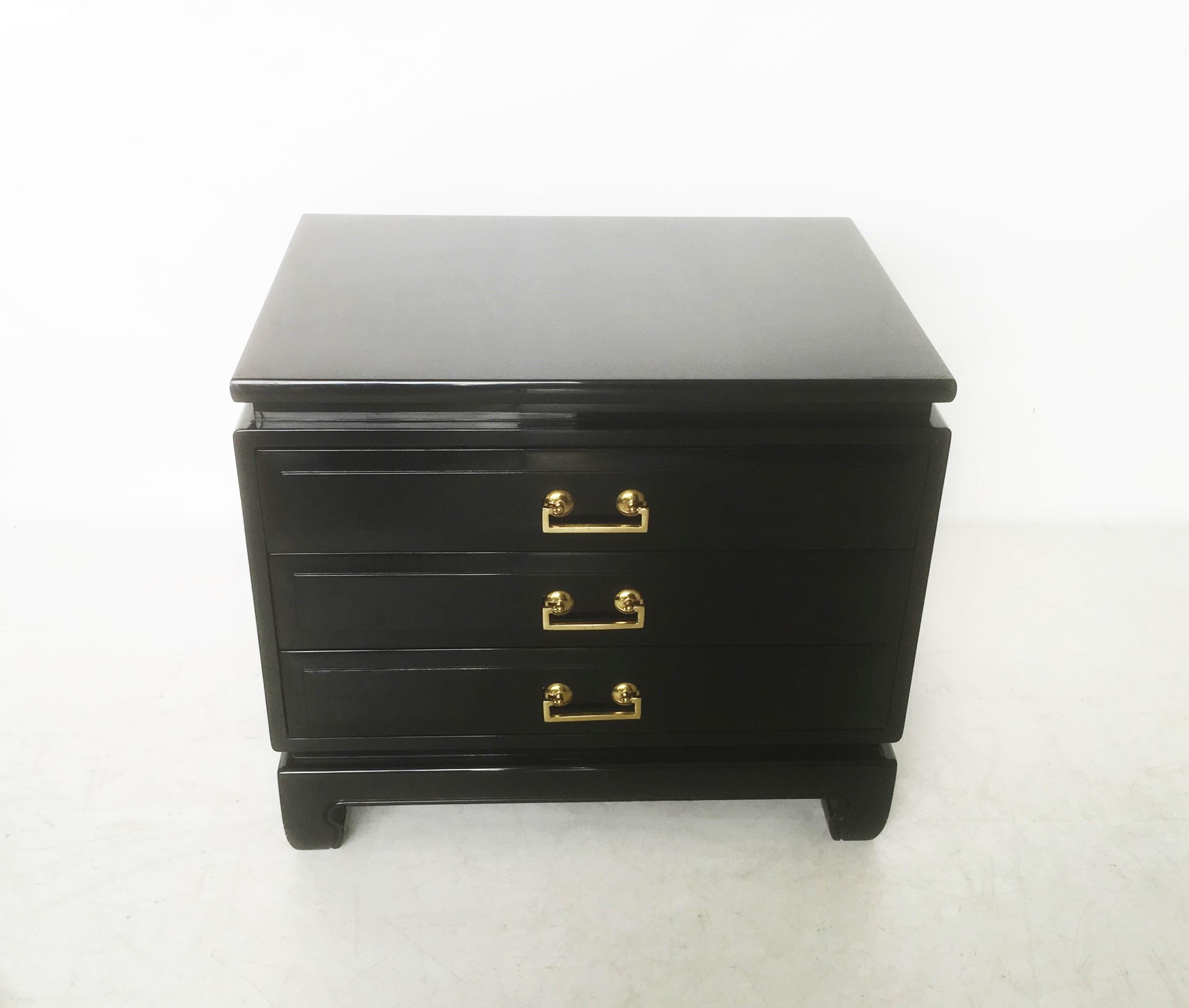 20th Century Pair of Midcentury Asian Style Lacquered Three-Drawer Chests