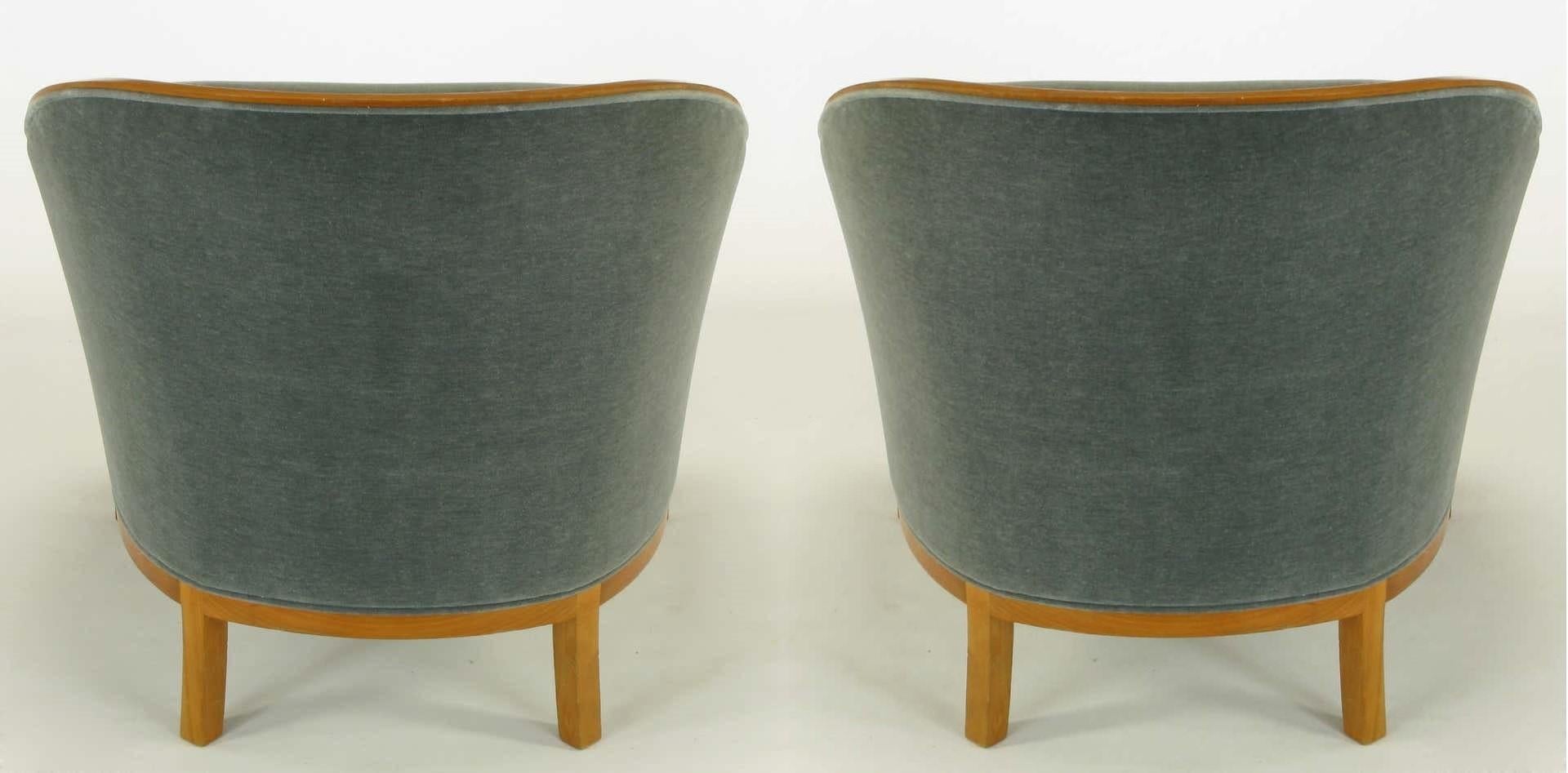 American Pair of Midcentury Bankers Lounge Chairs by Ward Bennett
