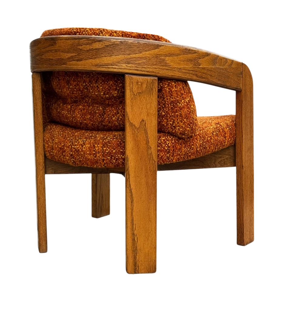 Pair of Mid-Century Barrel Back Lounge Chairs in Oak after Lou Hodges For Sale 7