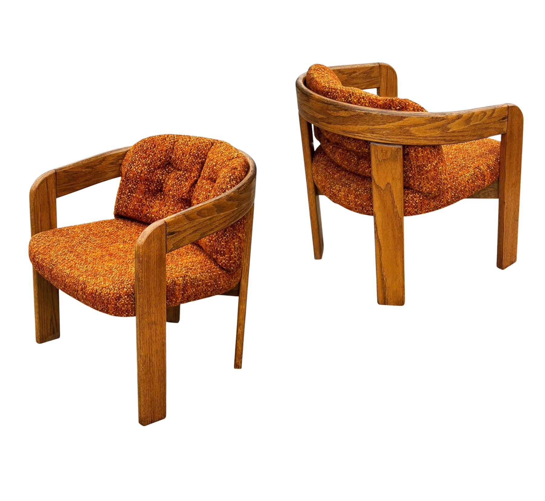 Pair of Mid-Century Barrel Back Lounge Chairs in Oak after Lou Hodges For Sale 8