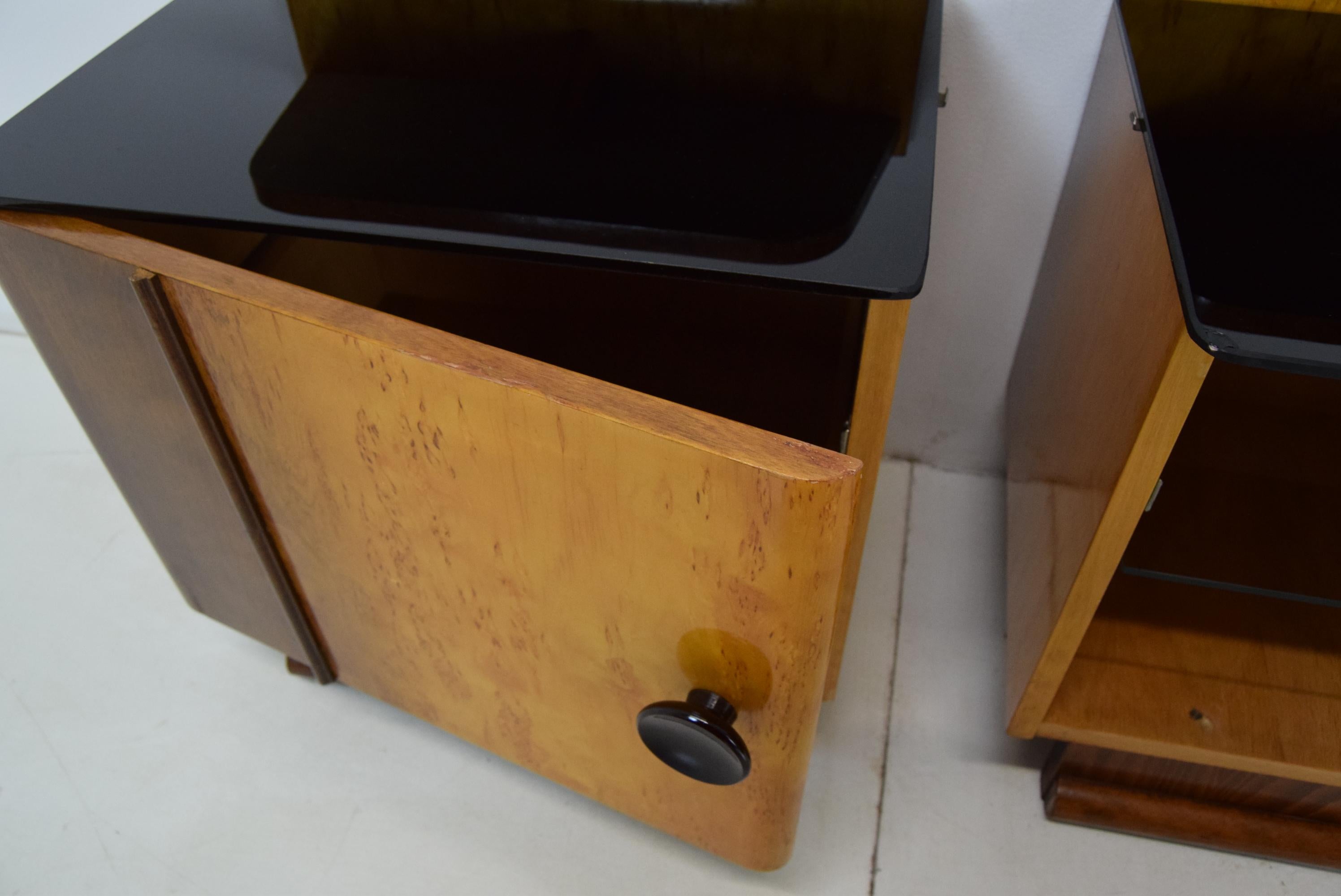 Pair of Mid-Century Bedside Tables, 1950s For Sale 5