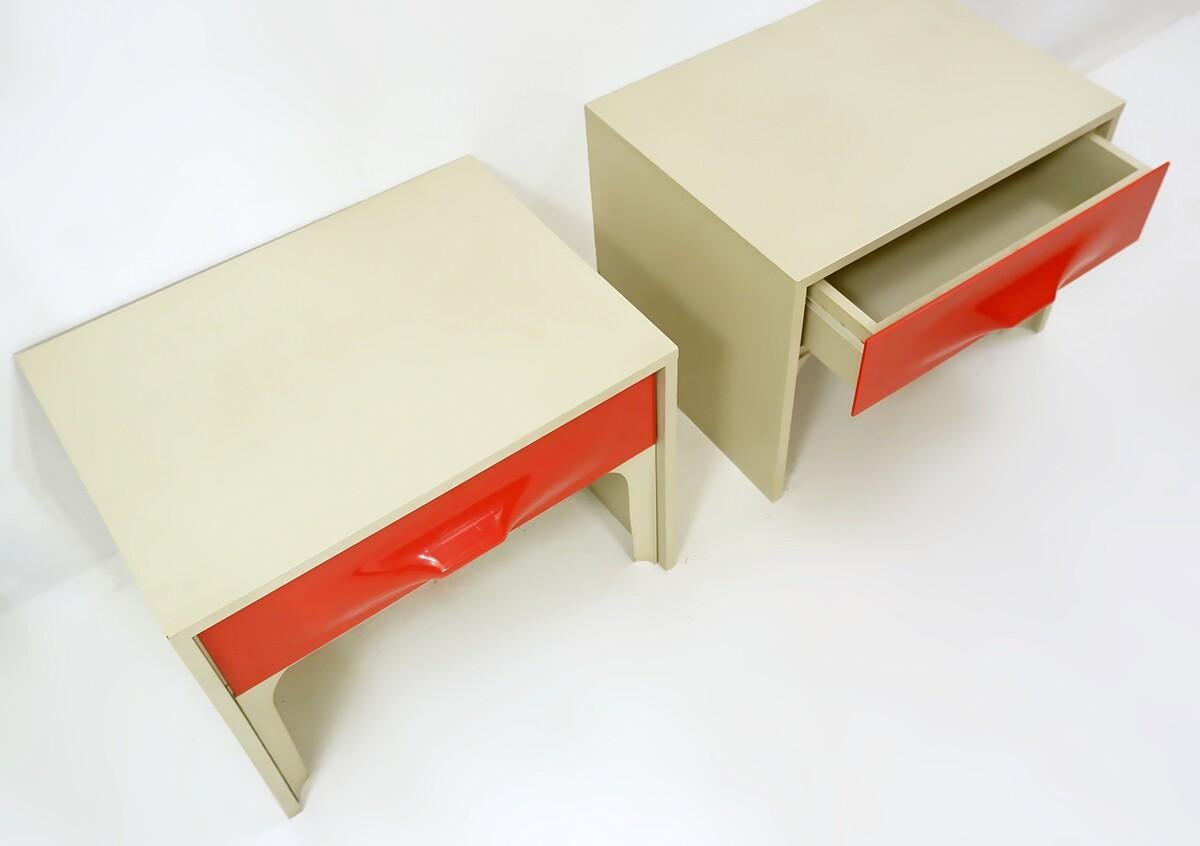 Pair of mid-century bedsides by Raymond Loewy - France, 1970s.