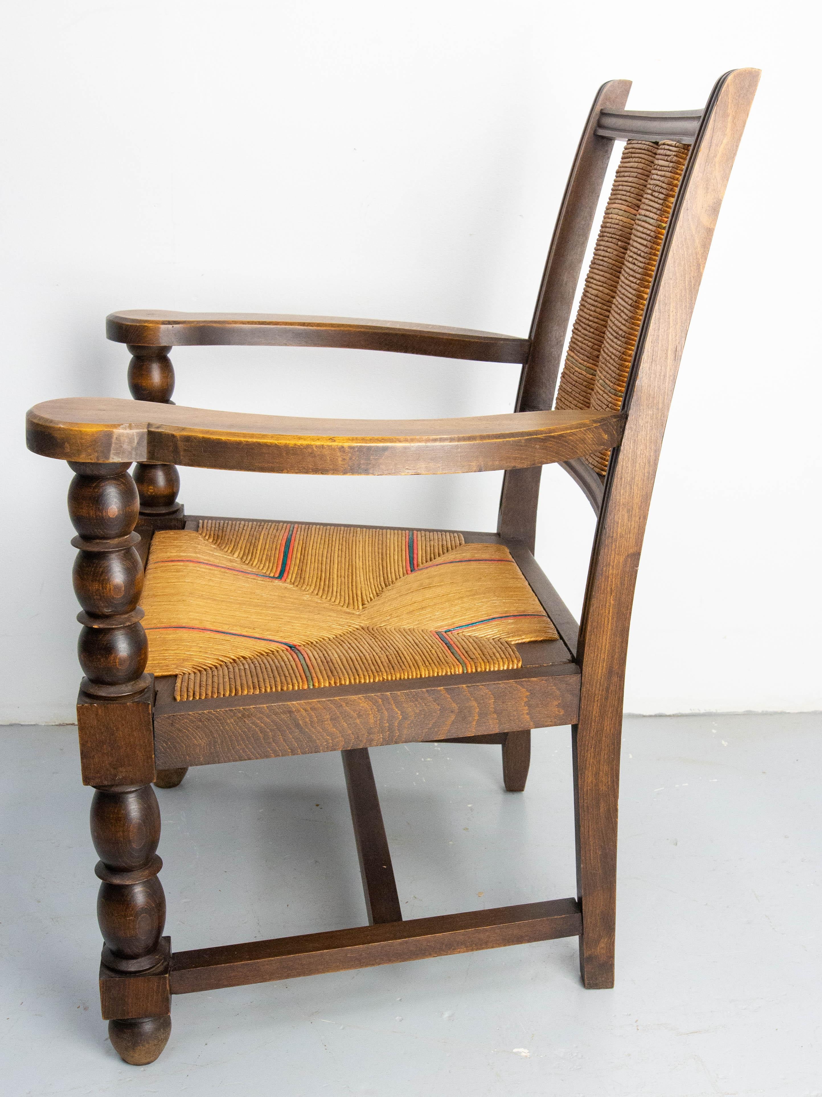 Coppia di poltrone in faggio e paglia della metà del secolo scorso, basco spagnolo, circa 1940 in vendita 3