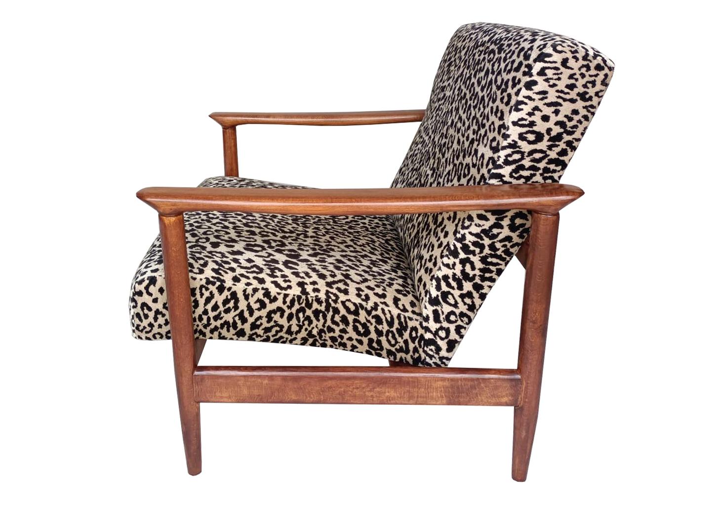 Fatto a mano Coppia di poltrone leopardate beige di metà secolo, GFM 142, Edmund Homa, anni '60 in vendita