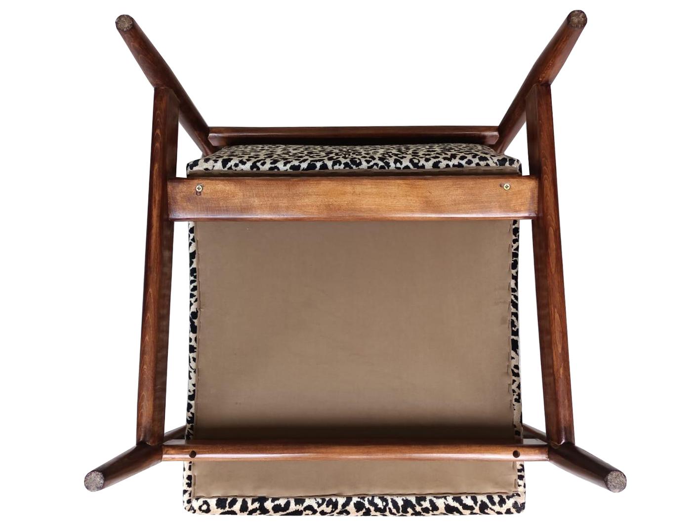 Coppia di poltrone leopardate beige di metà secolo, GFM 142, Edmund Homa, anni '60 in vendita 1