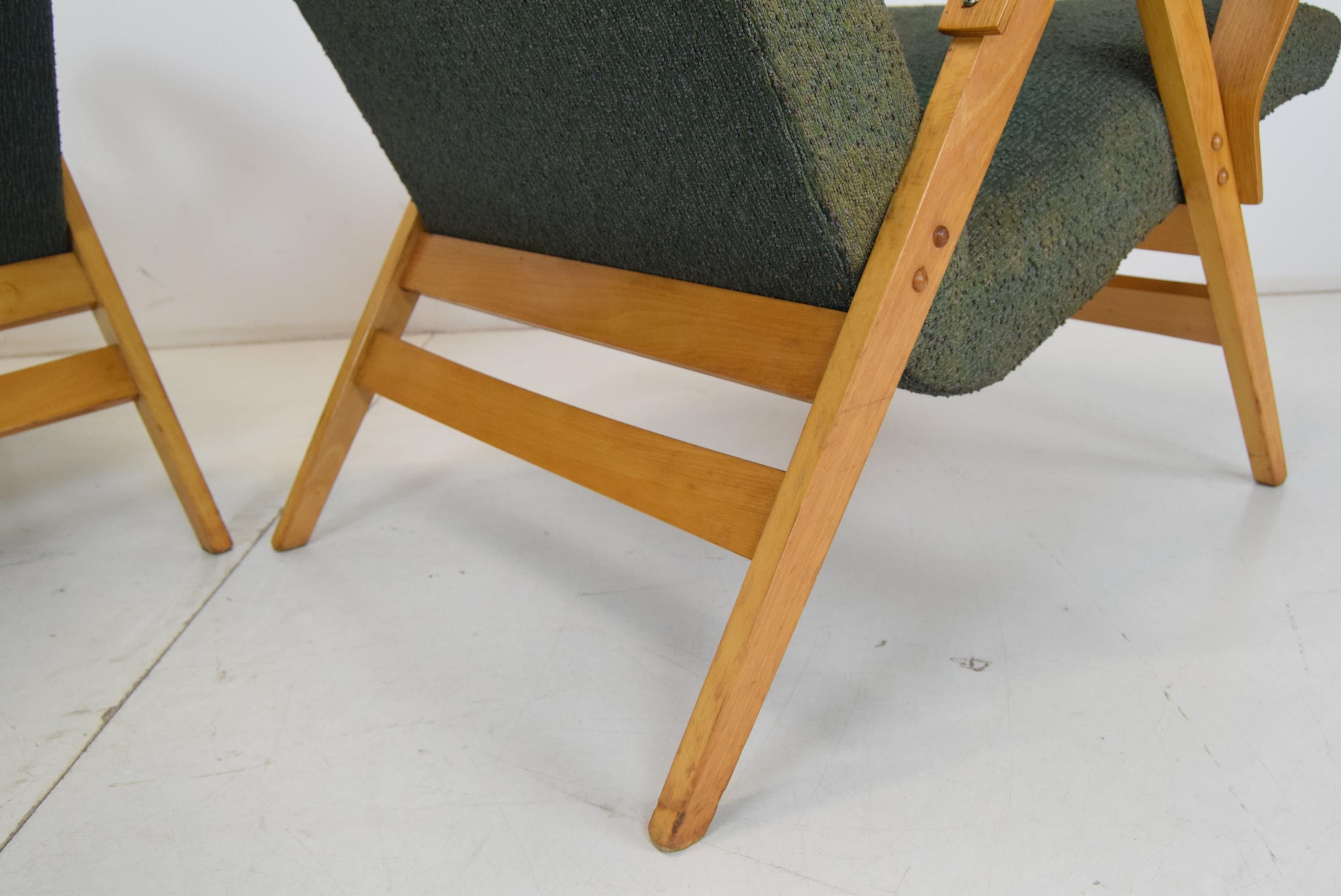 Pair of mid-century Bentwood Armchairs by Frantisek Jirak for Tatra, 1960's. For Sale 3