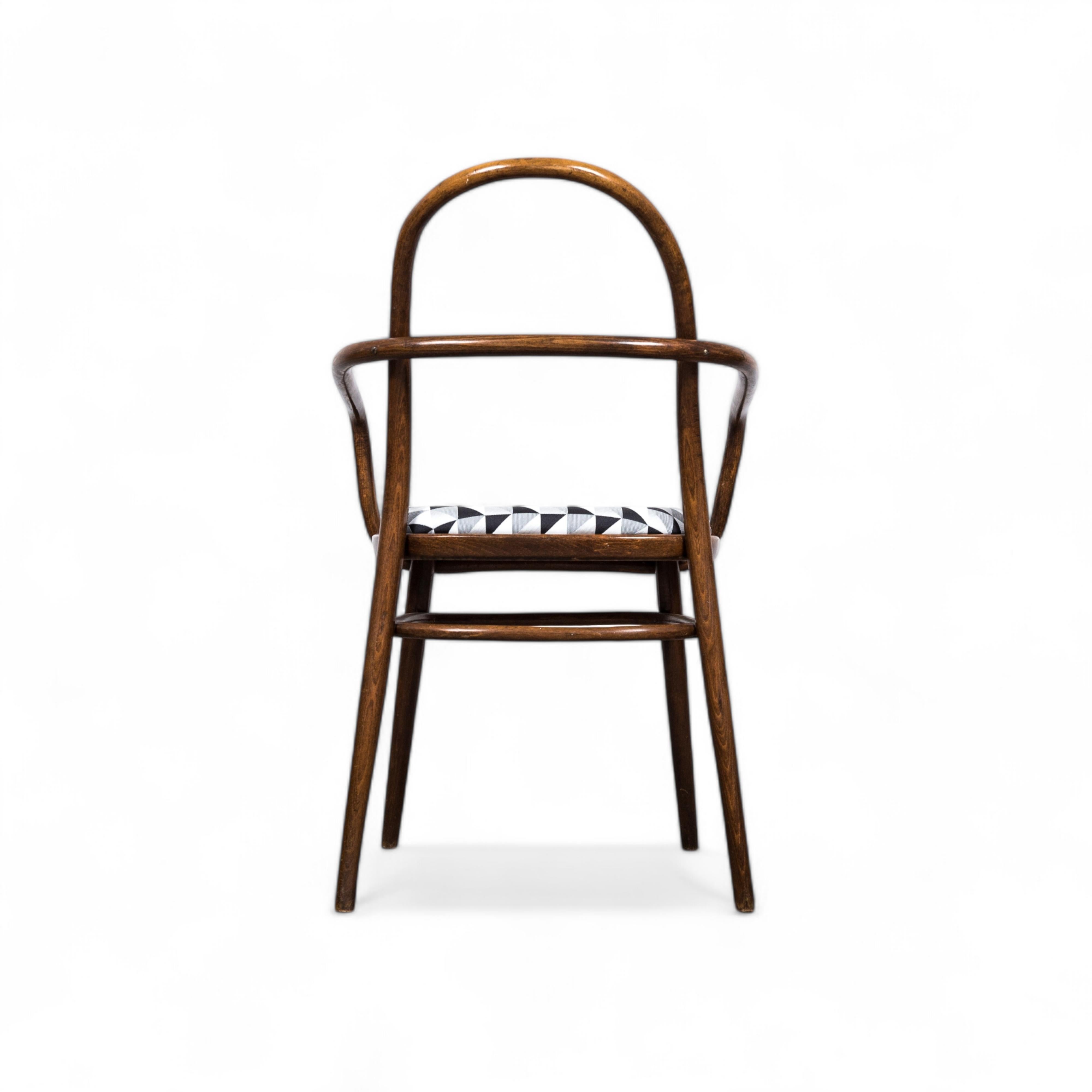 Coppia di poltrone in legno curvato del Mid Century di Radomír Hofman per Thonet/TON in vendita 2