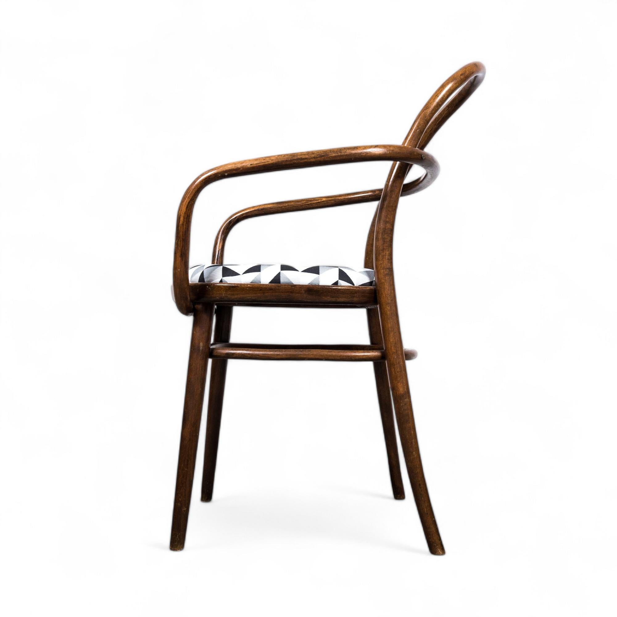 Tessuto Coppia di poltrone in legno curvato del Mid Century di Radomír Hofman per Thonet/TON in vendita