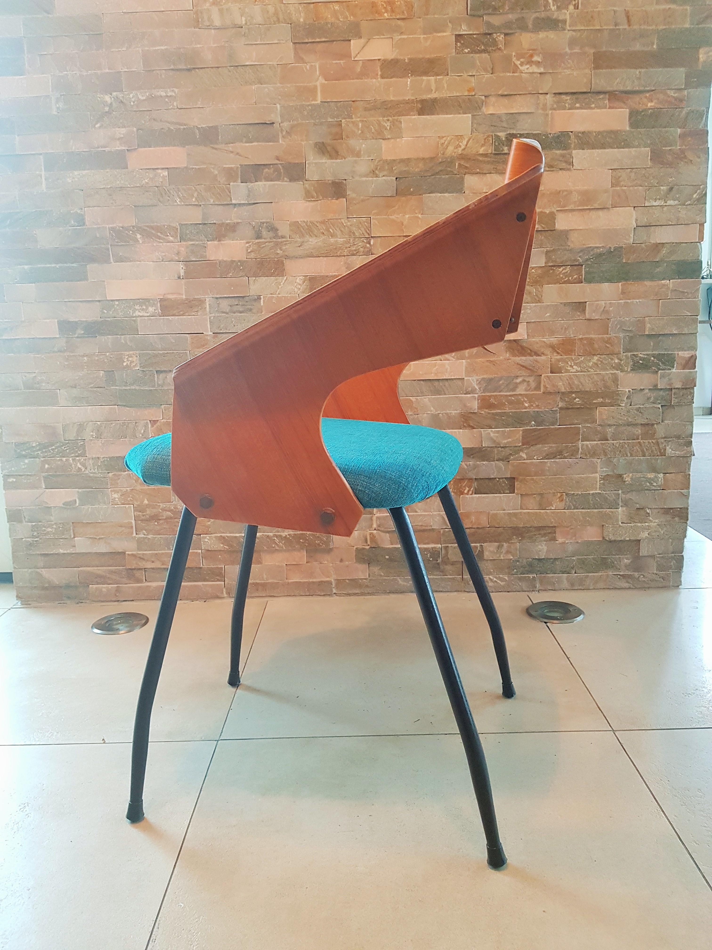 Milieu du XXe siècle Paire de chaises en bois cintré du milieu du siècle Carlo Ratti pour Legni Curvi, Italie, années 1950 en vente