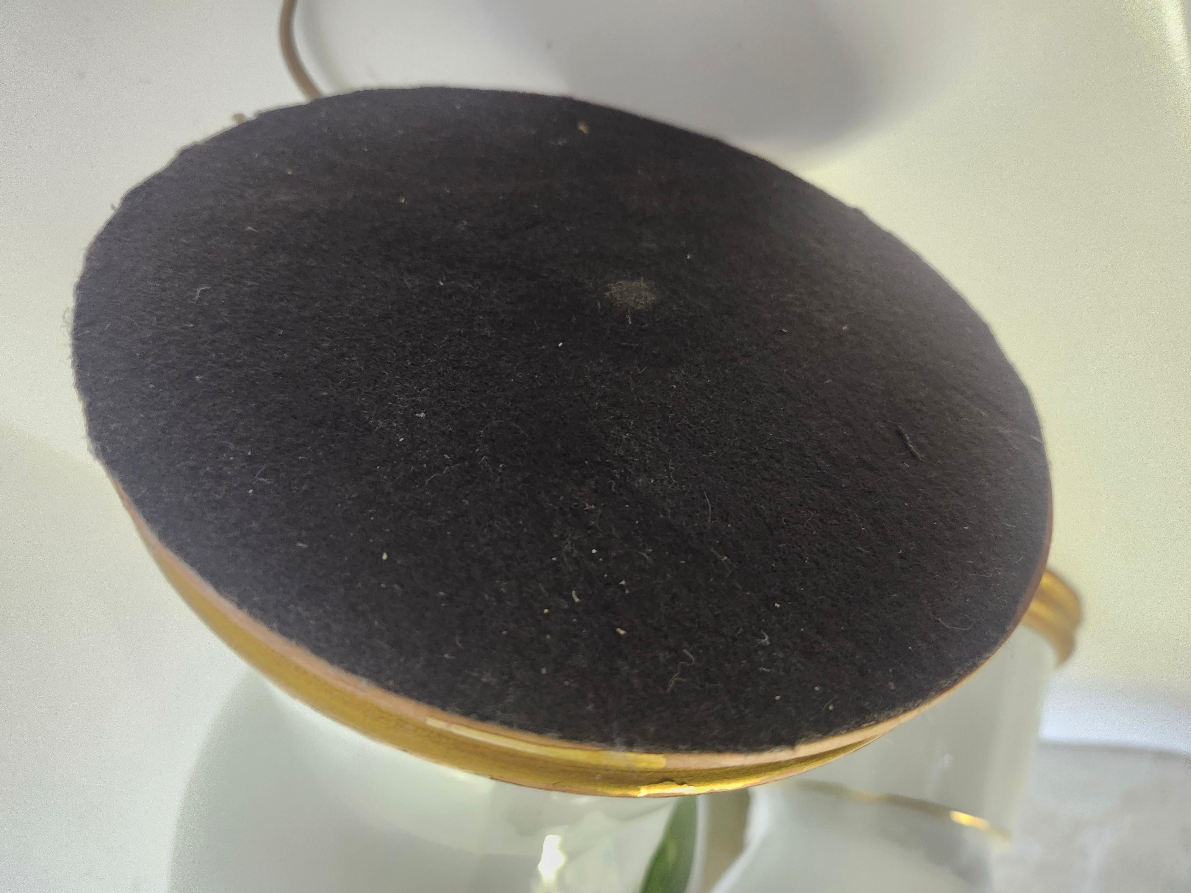 Paire de lampes de table Black Forest du milieu du siècle sculptées à la main Abat-jours et socles Allemagne en vente 8