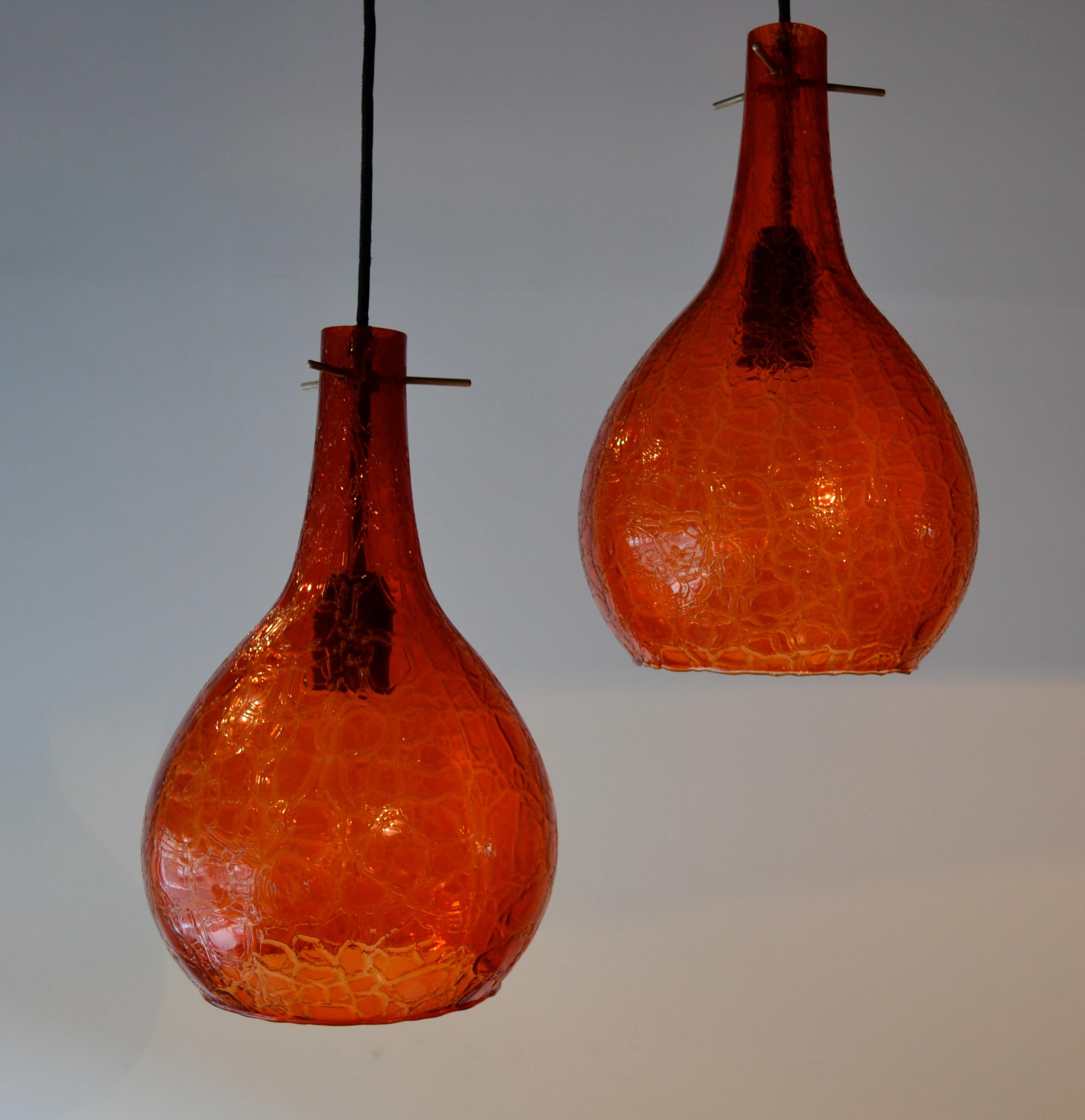 Mid-Century Modern Pair of Mid Century Blood Orange Color Crackle Glass Pendant Lights, Italy For Sale