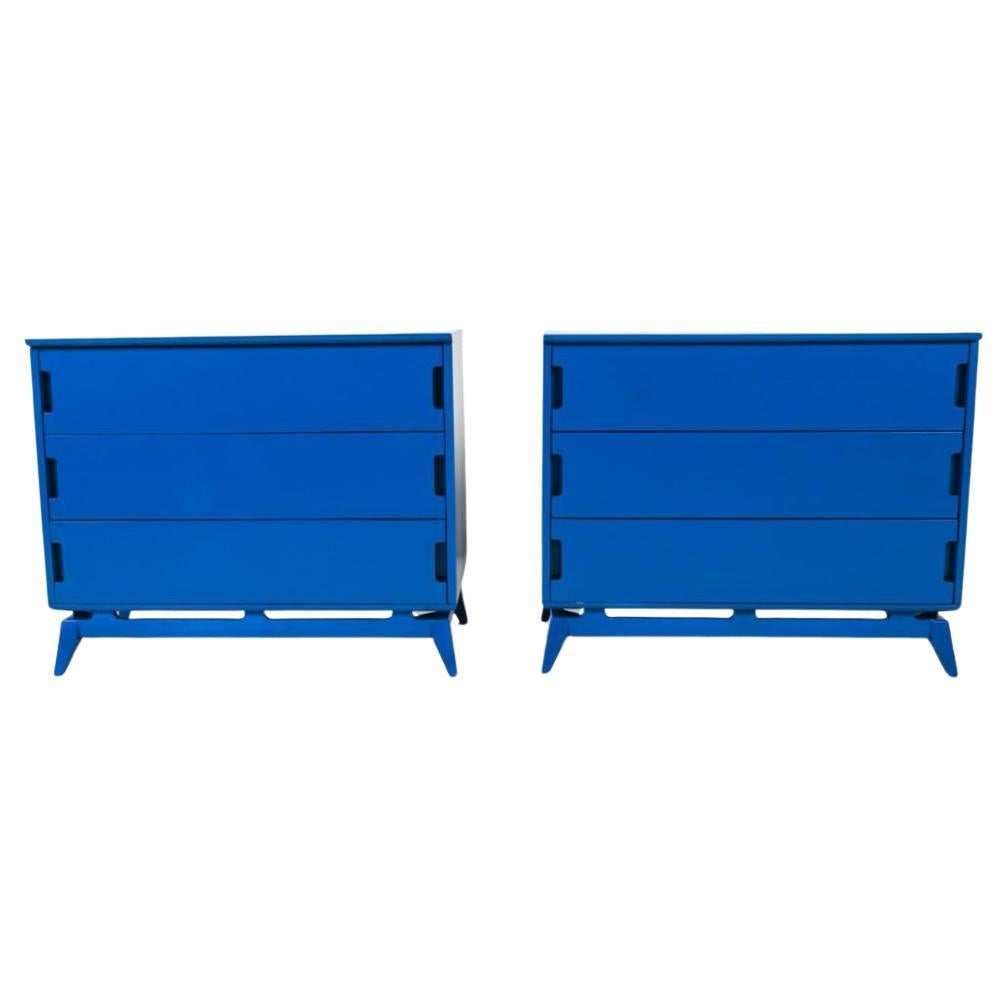 Pair of Mid Century Blue Lacquer 3 drawer dressers with inset handles. Clean inside and out ready for use. Very unique color add a pop of color to your room blue lacquer satin finish. Solid wood 3 drawer mid century dressers that sit on a floating