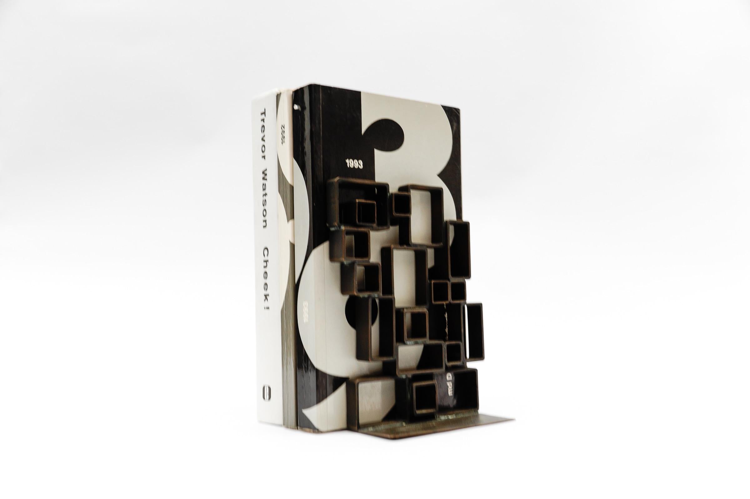 Paire de serre-livres du milieu du siècle en cuivre, Italie 1970 en vente 2