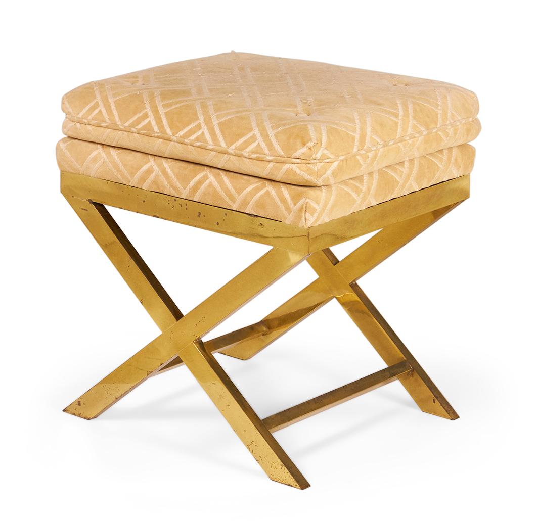 Pair of Mid-Century Brass and Lattice Patterned Tan Upholstered X-Benches In Good Condition For Sale In Queens, NY