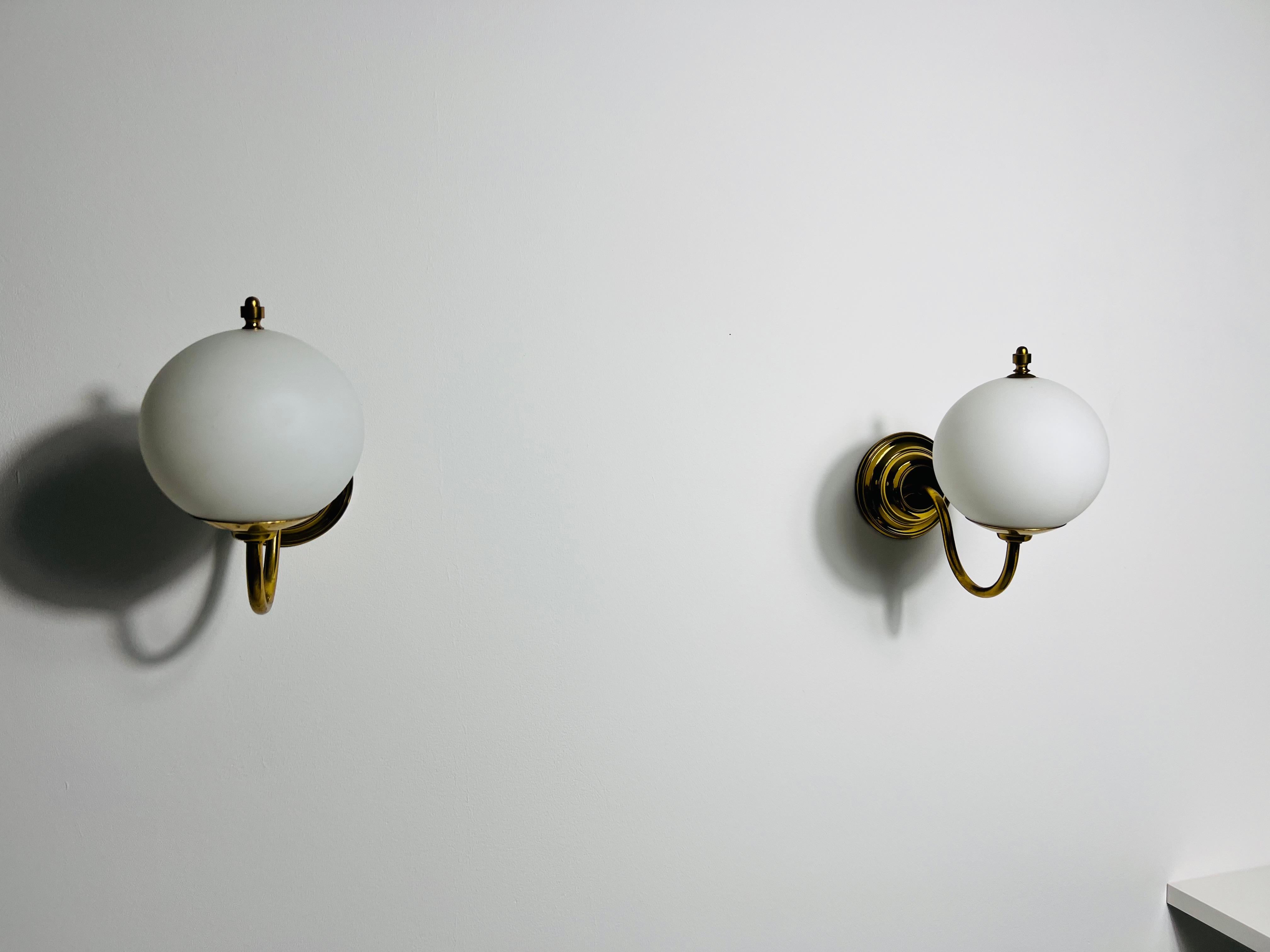 Mid-Century Modern Pair of Mid-Century Brass and Opaline Glass Wall Lamps, Italy, 1960s For Sale