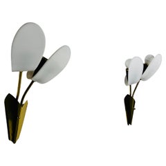Wandlampen aus Messing und Plexiglas aus der Mitte des Jahrhunderts, Italien, 1960er Jahre, Paar